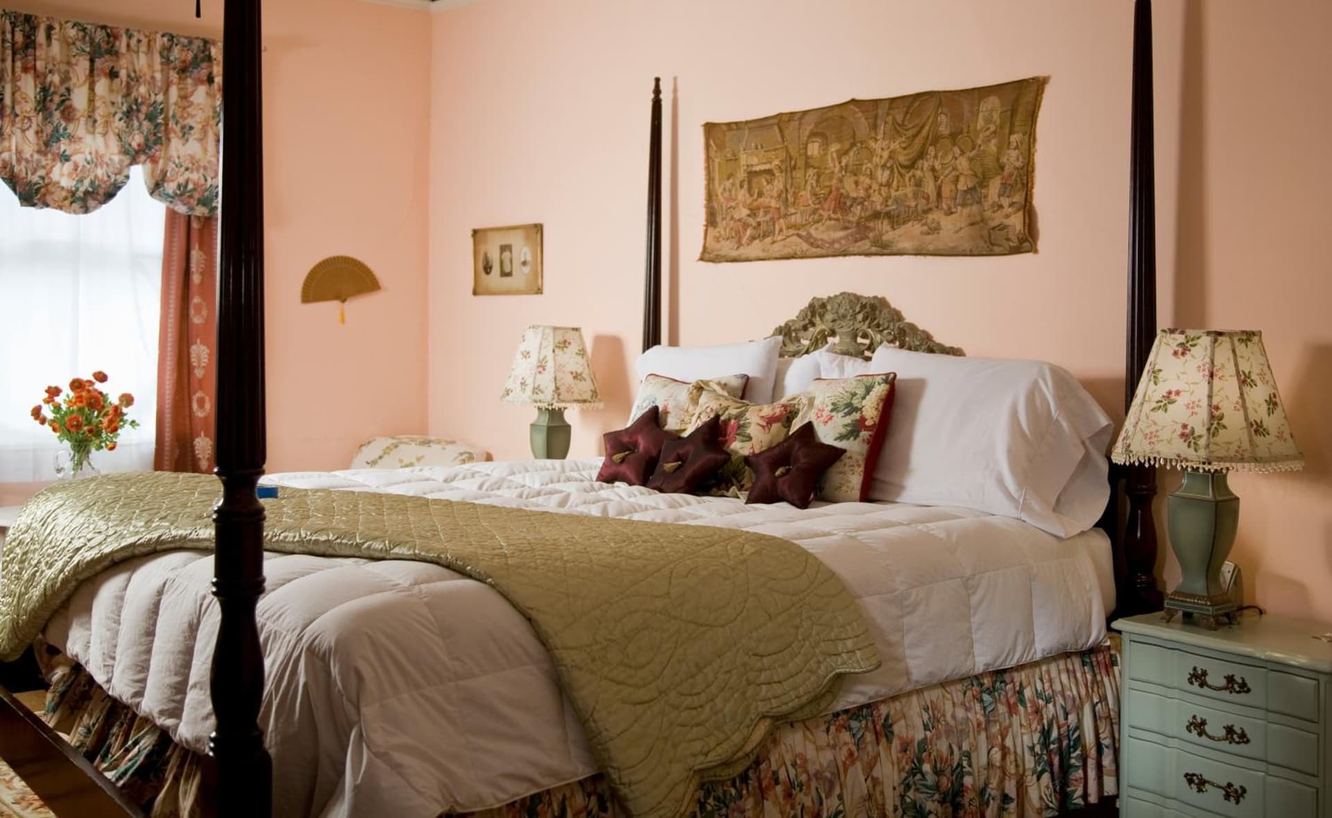 Hampton Terrace Inn interior in Lenox — gallery photo 2