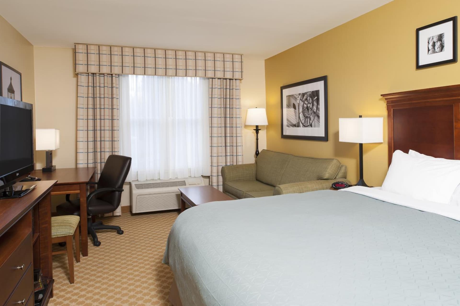Country Inn & Suites by Radisson, Holland, MI gallery photo in Holland, MI — image 18