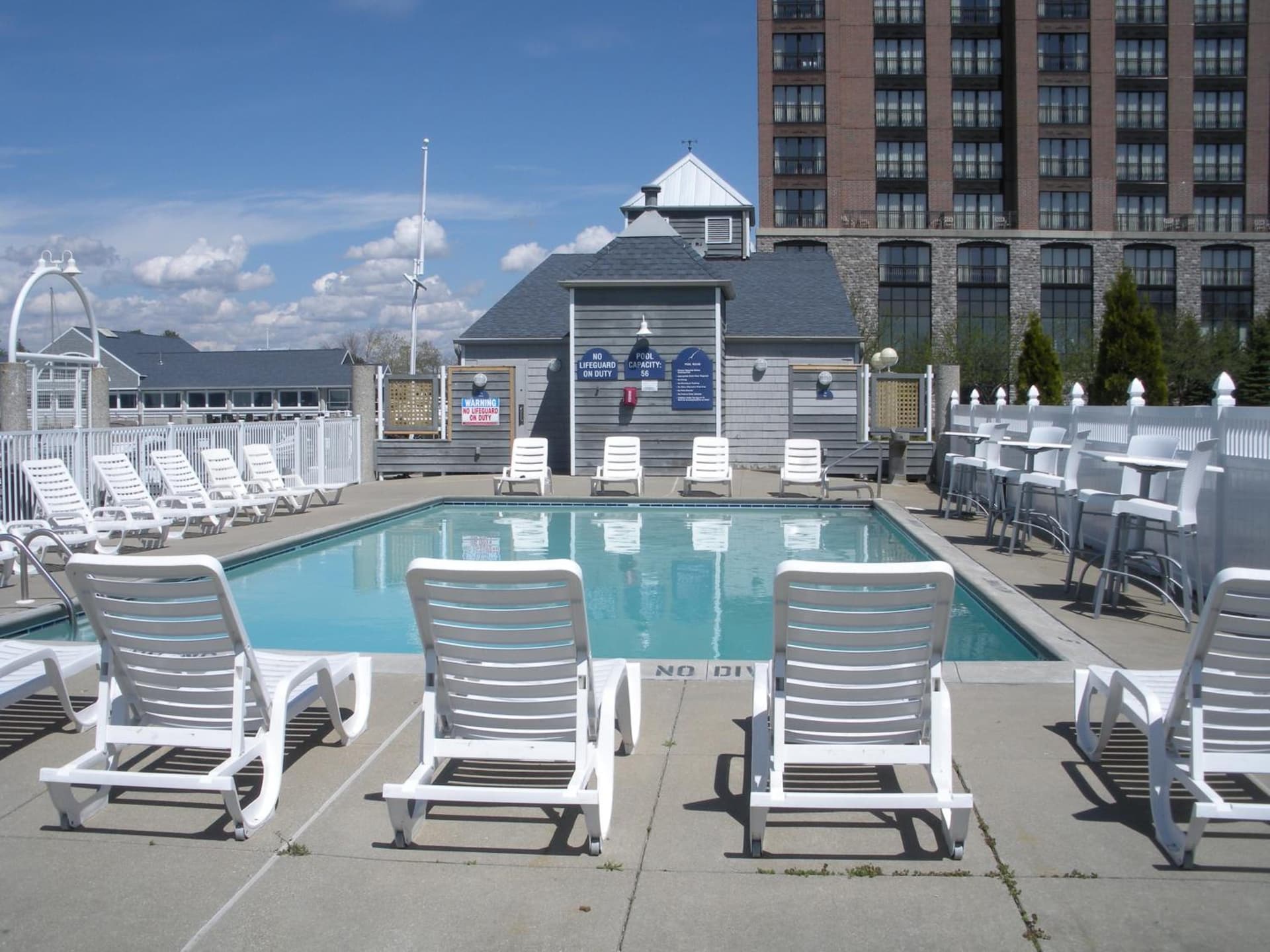 Shoreline Inn & Conference Center, an Ascend Collection Hotel gallery photo in Muskegon, MI — image 50