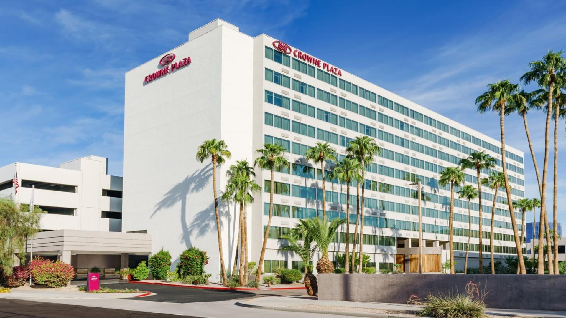 Crowne Plaza Phoenix Airport - PHX by IHG featured exterior or lobby in Phoenix, AZ — similar hotel