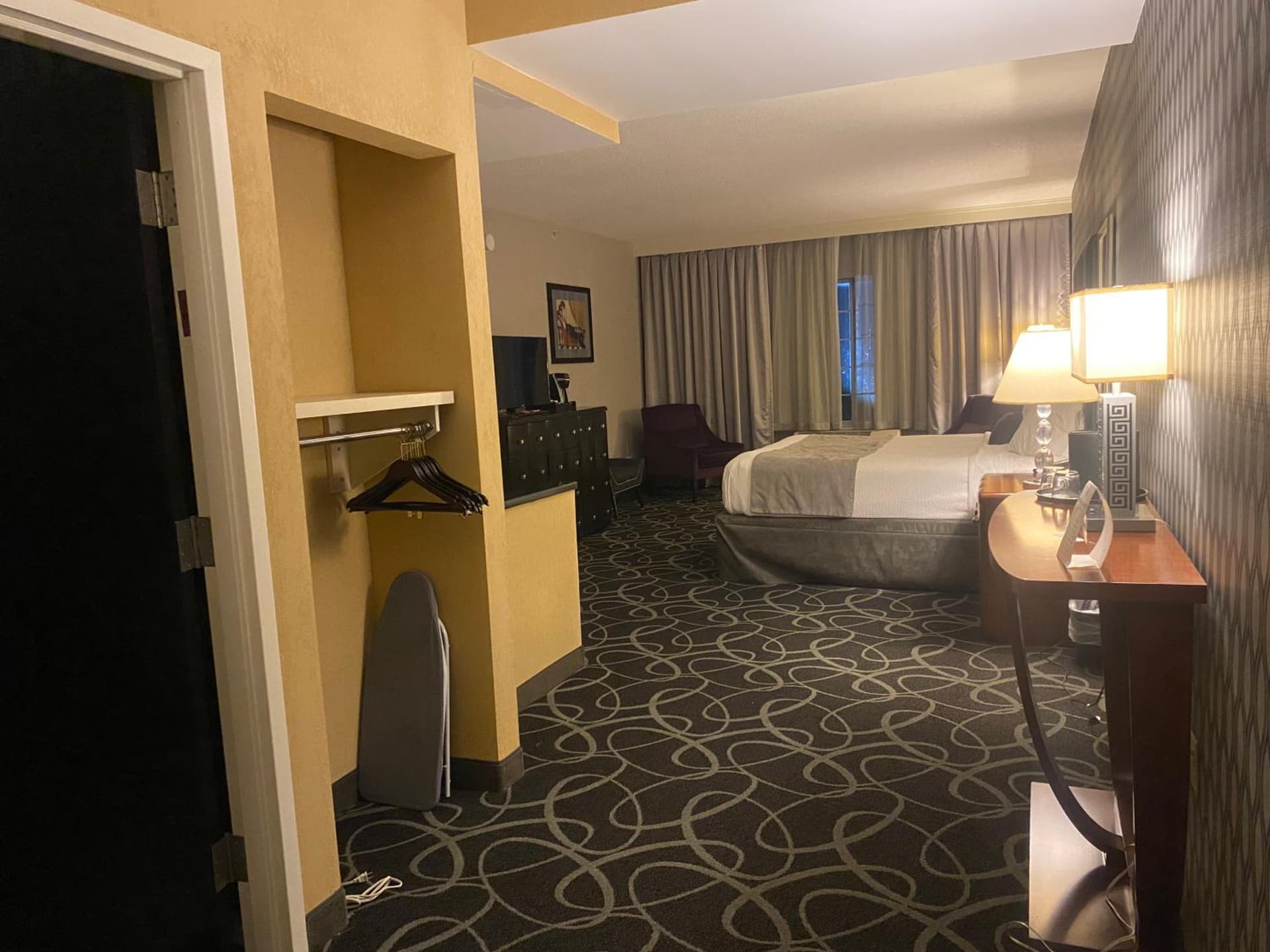 Park Manor Hotel gallery photo in Clifton Park, NY — image 38