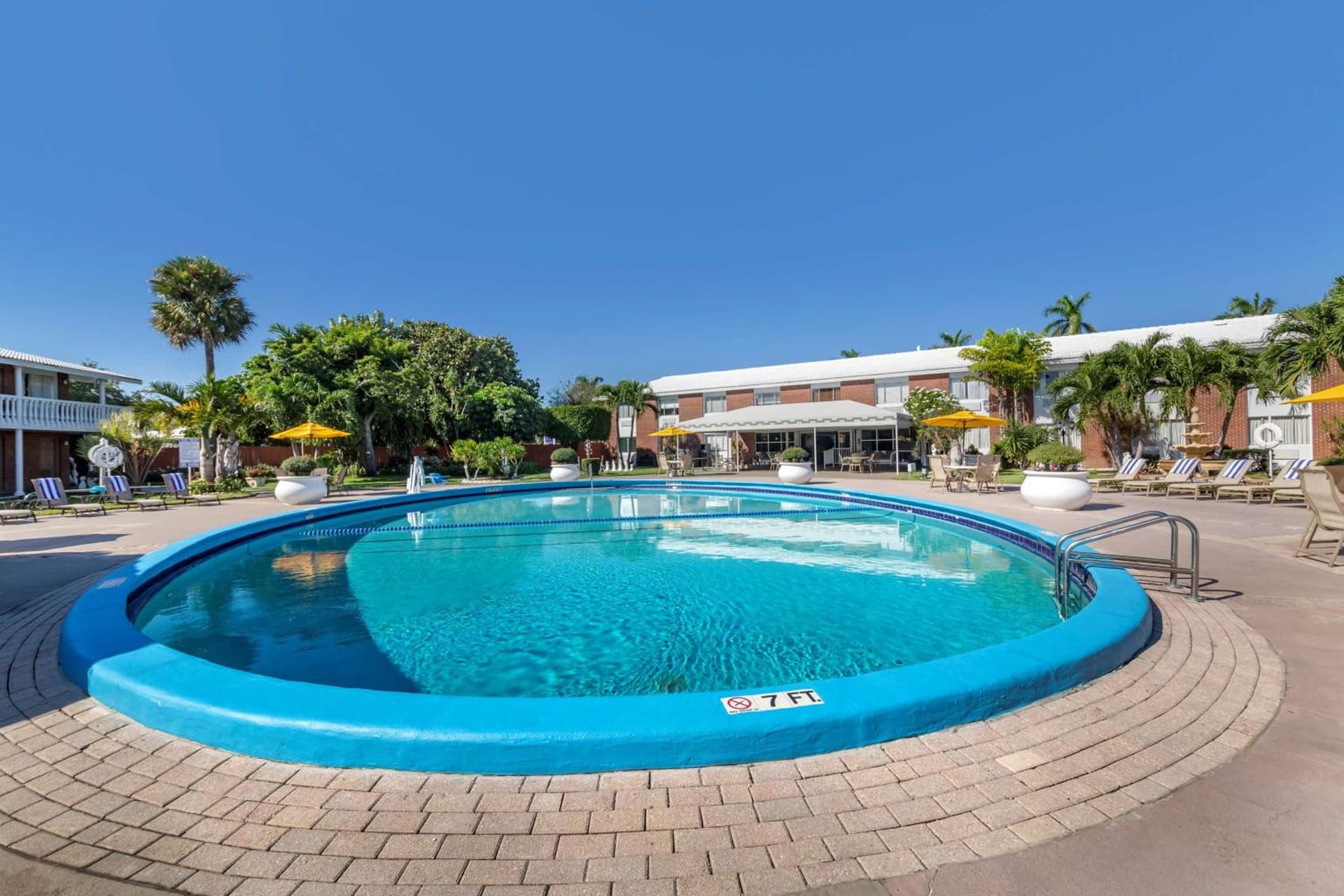 Best Western Palm Beach Lakes gallery photo in West Palm Beach, FL — image 4