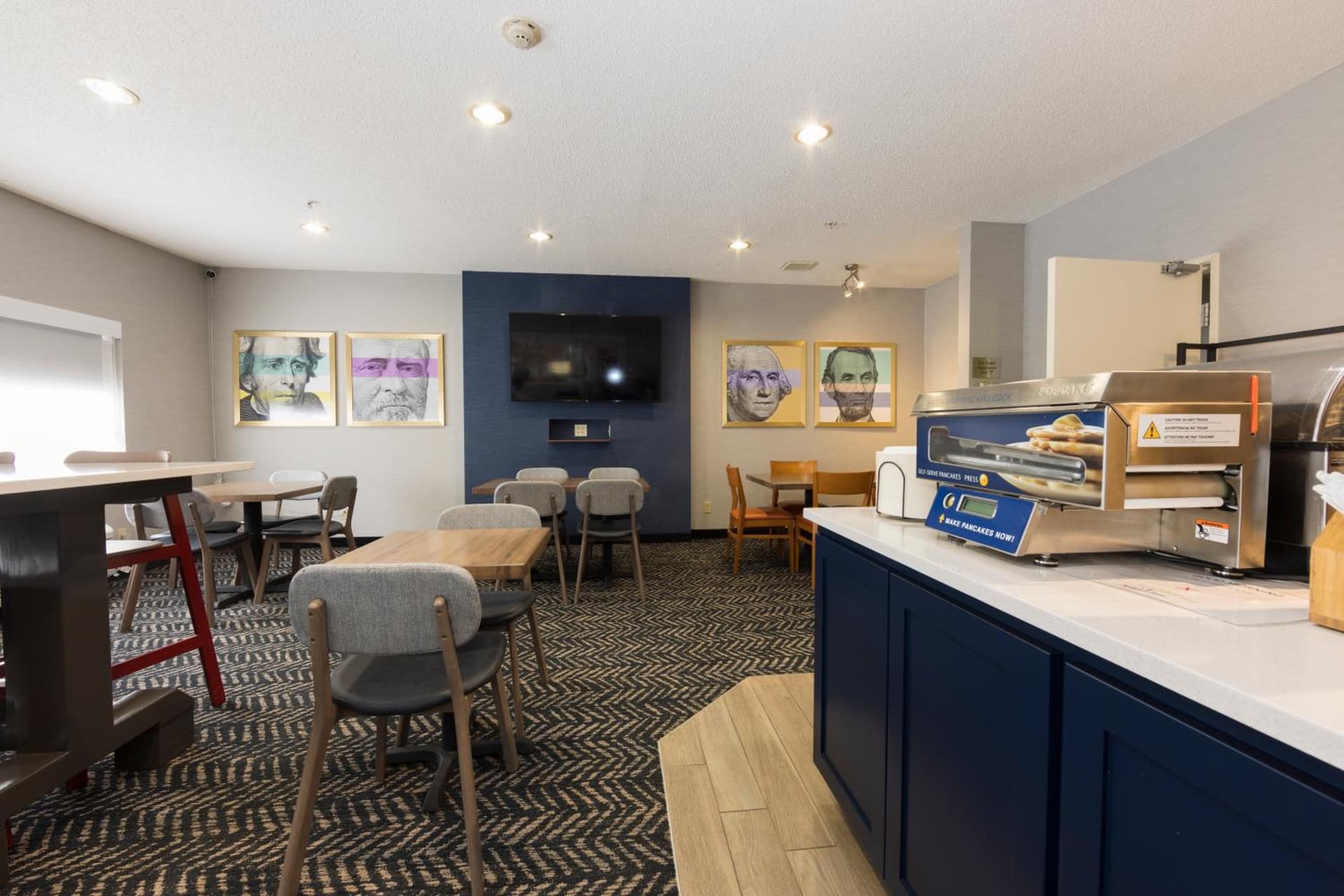 AmericInn by Wyndham Duluth gallery photo in Duluth, MN — image 45