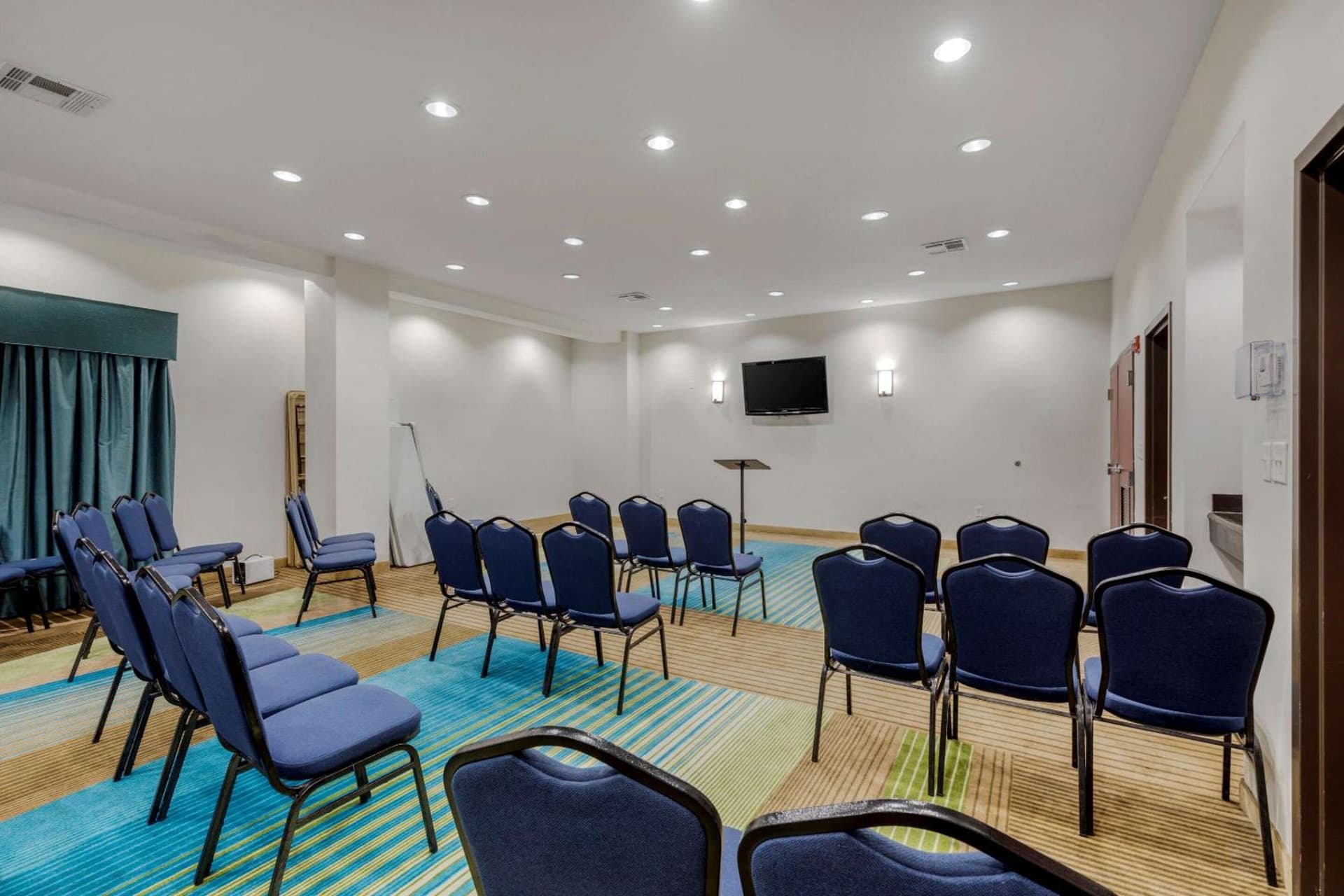 Comfort Suites Waco North - Near University Area gallery photo in Waco, TX — image 26