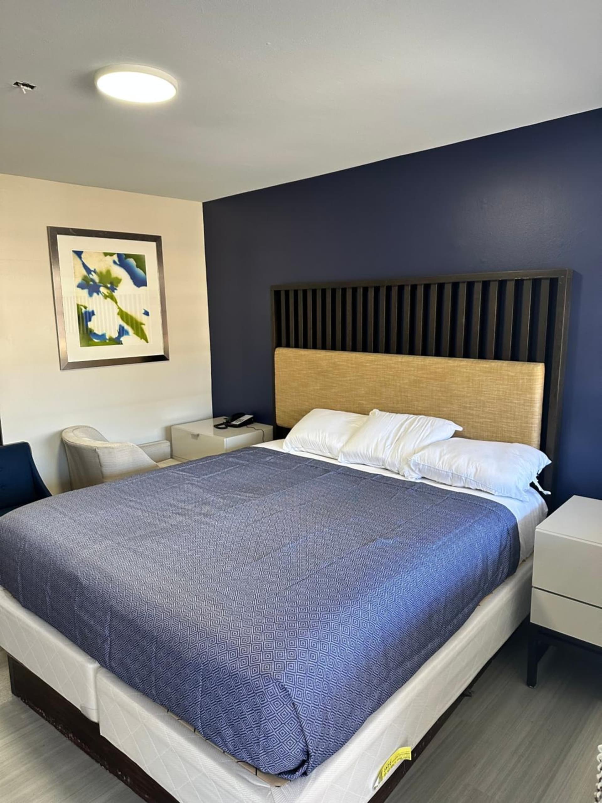 Economy 7 Inn Hampton property views in Hampton, VA — gallery photo 3