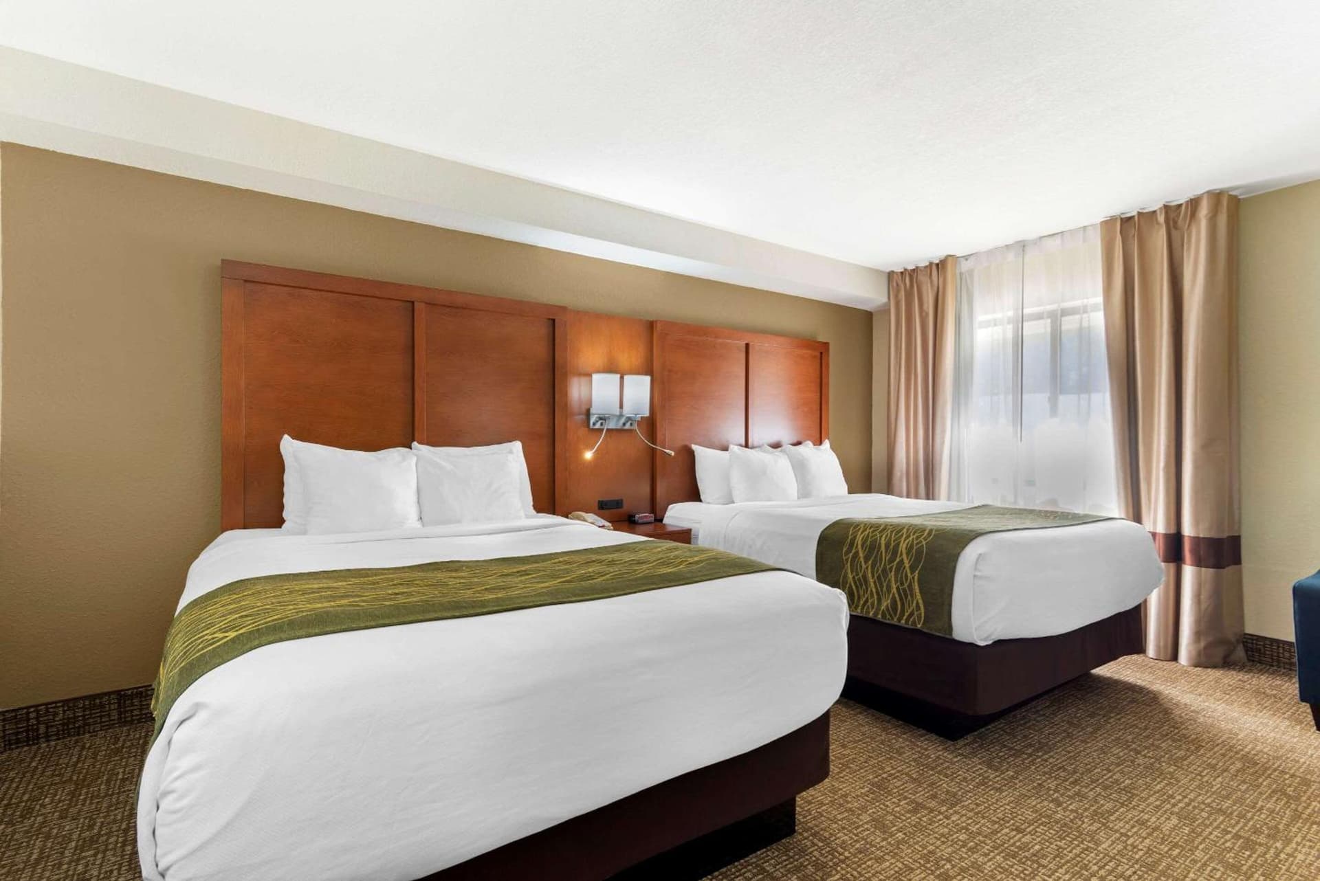 Comfort Inn & Suites - near Robins Air Force Base Main Gate gallery photo in Warner Robins, GA — image 24