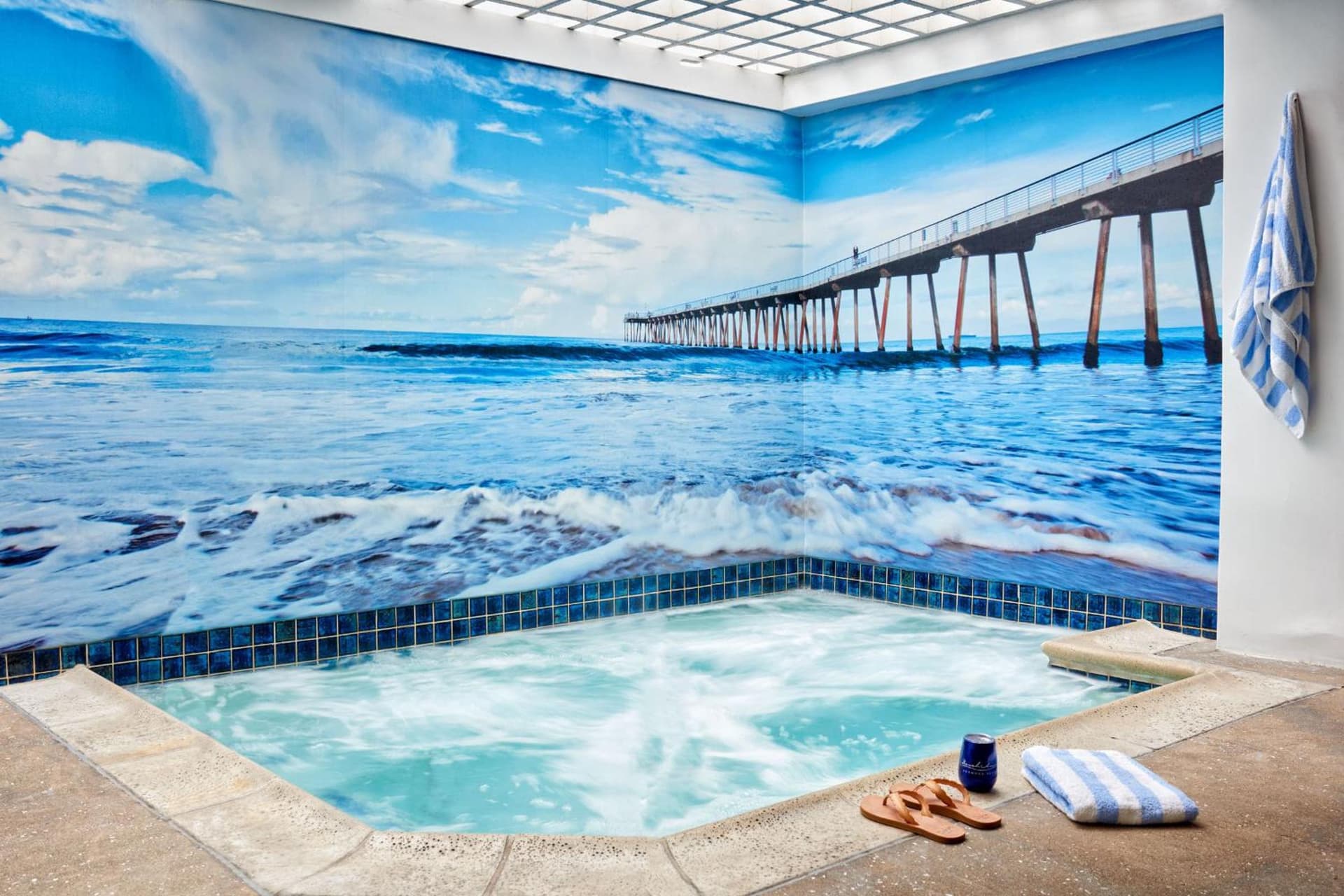 Beach House Hotel at Hermosa Beach interior in Hermosa Beach, CA — gallery photo 2