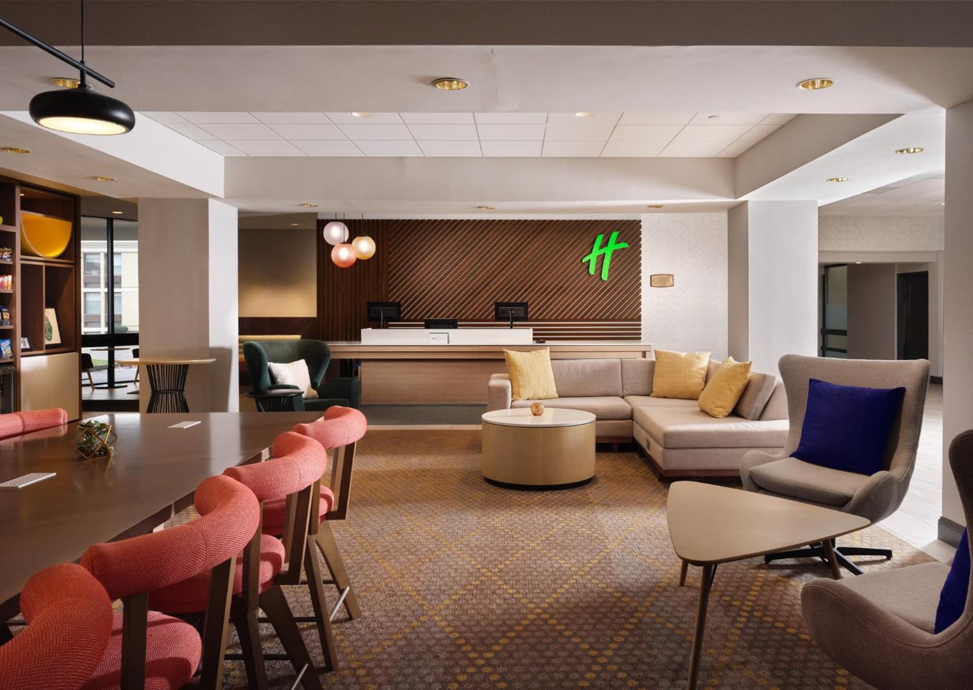 Holiday Inn Boston - Dedham Hotel & Conference Center by IHG interior in Dedham — gallery photo 2
