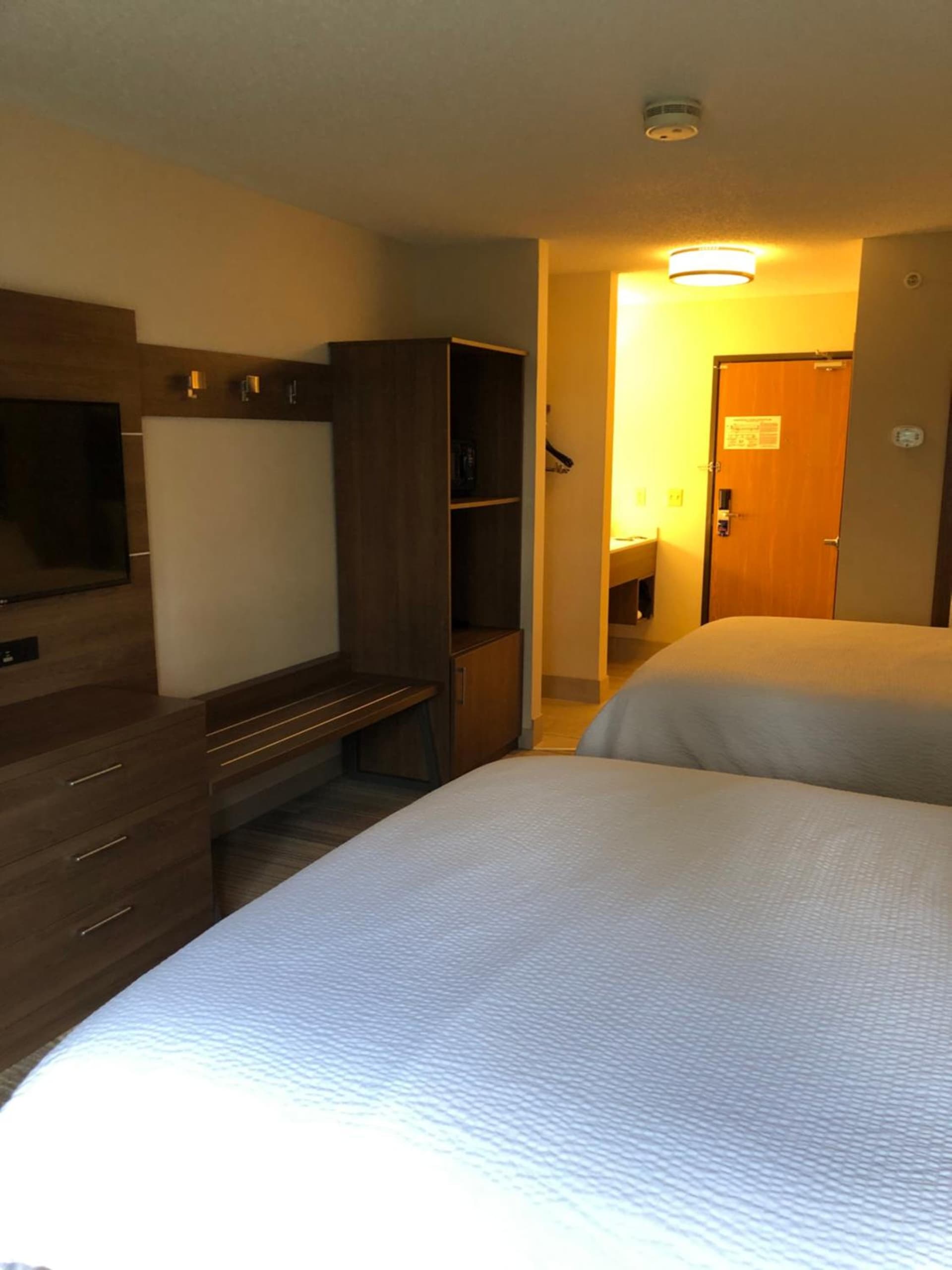 Holiday Inn Express Mt. Vernon by IHG property views in Mount Vernon, OH — gallery photo 3
