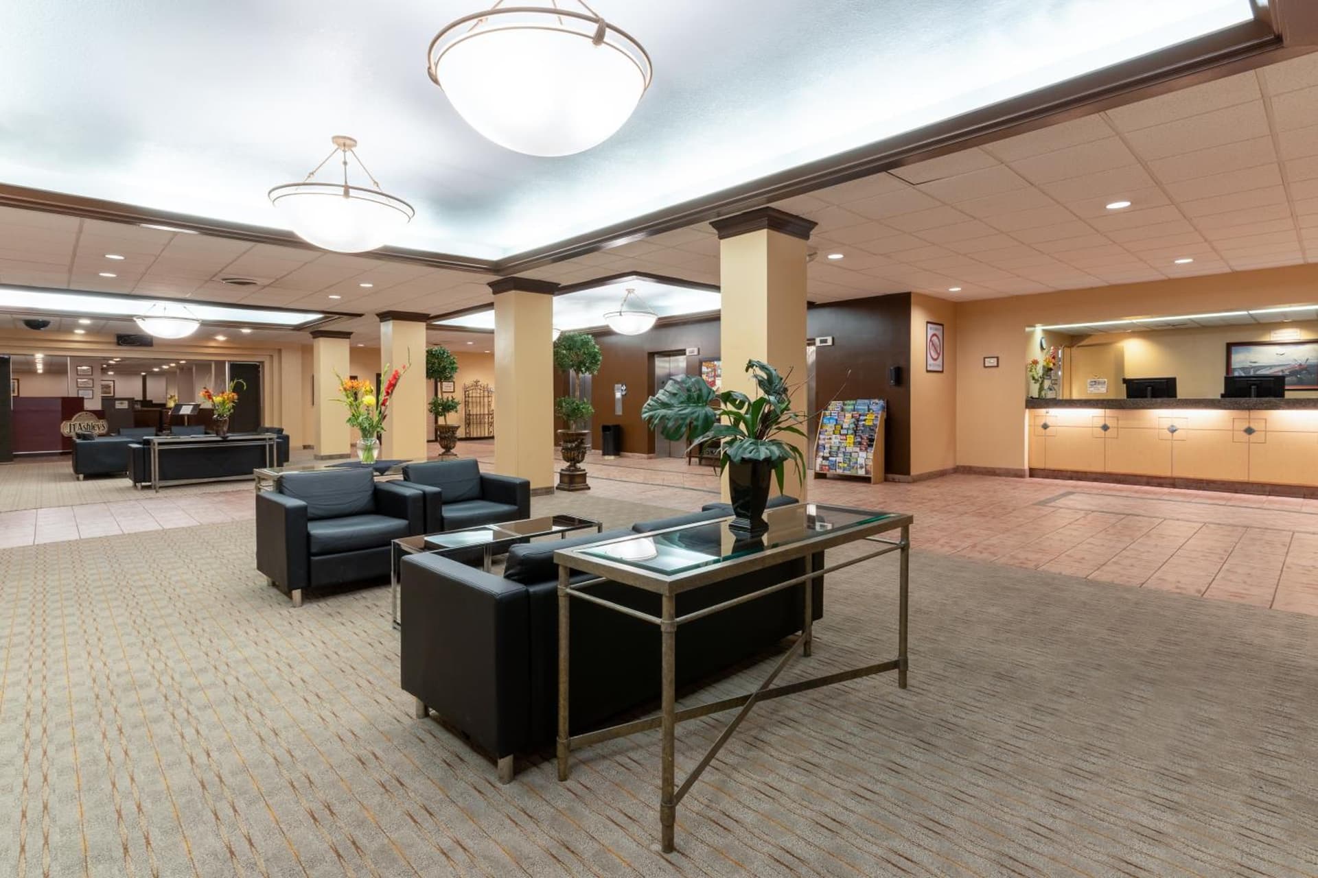 Ramada by Wyndham Reno Hotel & Casino gallery photo in Reno, NV — image 29