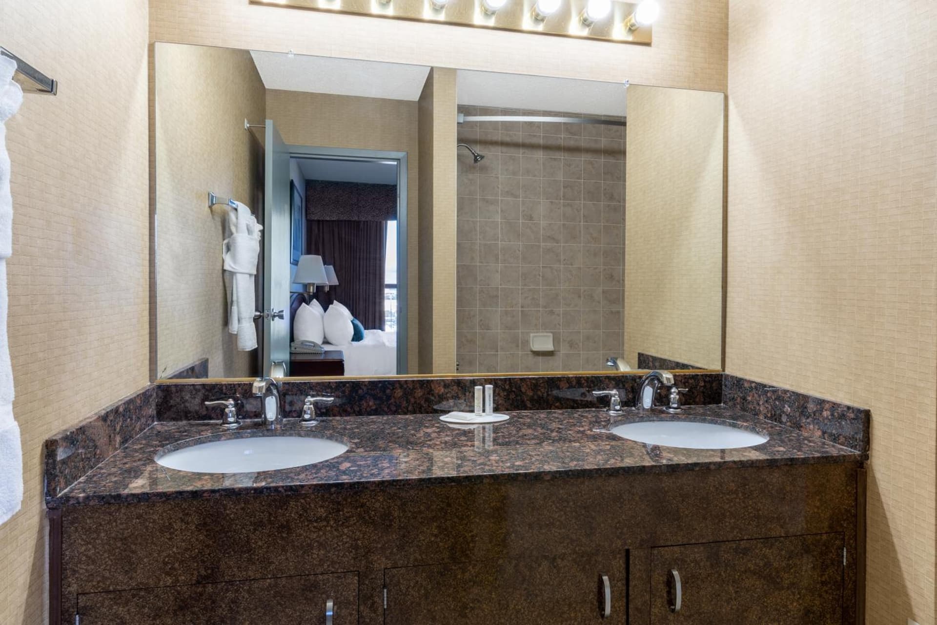 Ramada by Wyndham Reno Hotel & Casino gallery photo in Reno, NV — image 22