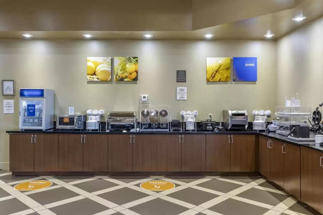Comfort Suites Batesville property views in Batesville, MS — gallery photo 3
