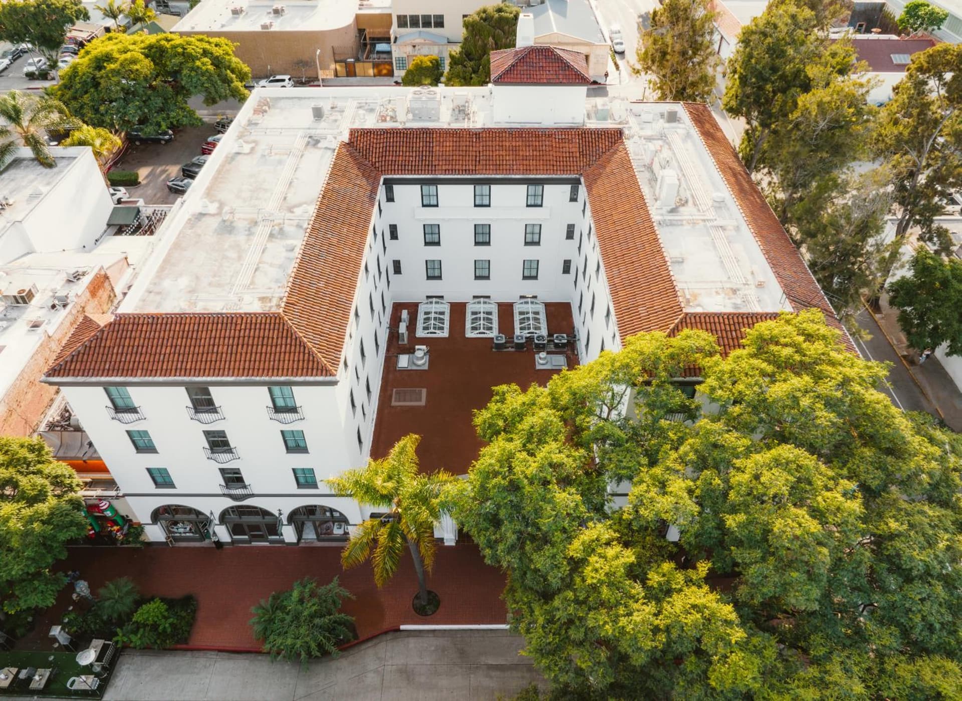 Hotel Santa Barbara gallery photo in Santa Barbara, CA — image 54