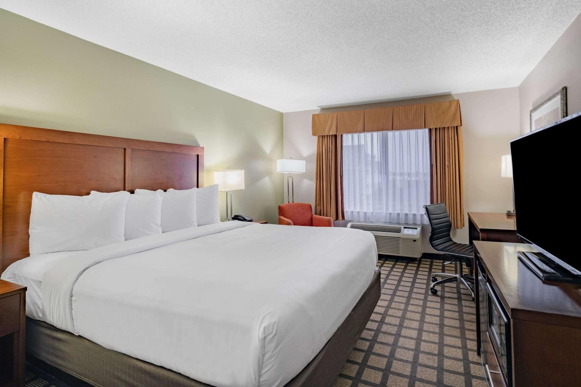 Baymont by Wyndham Gurnee gallery photo in Gurnee, IL — image 39