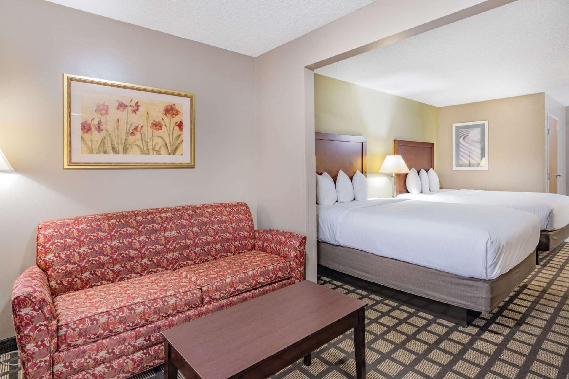 Baymont by Wyndham Gurnee gallery photo in Gurnee, IL — image 21