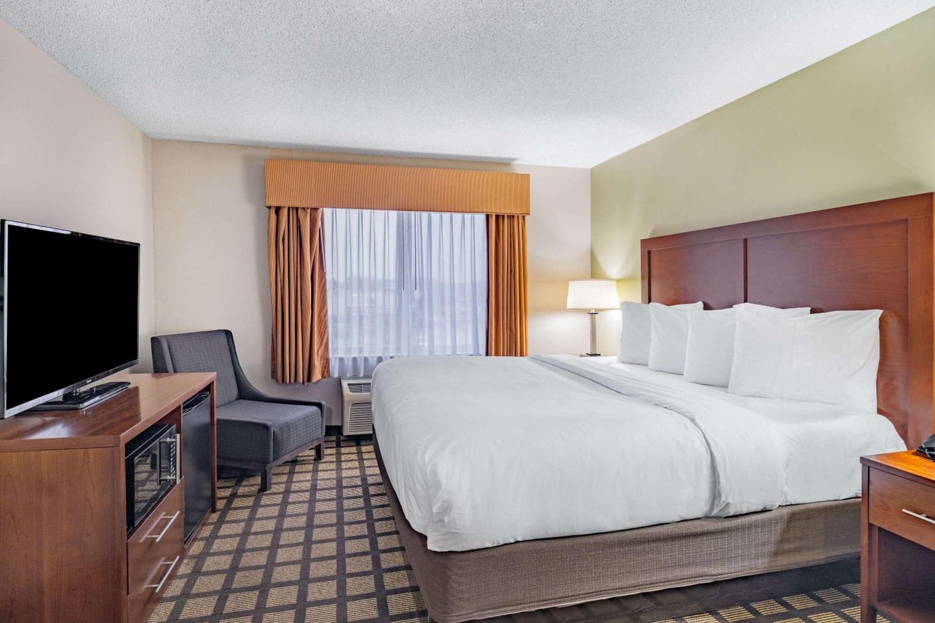 Baymont by Wyndham Gurnee gallery photo in Gurnee, IL — image 40