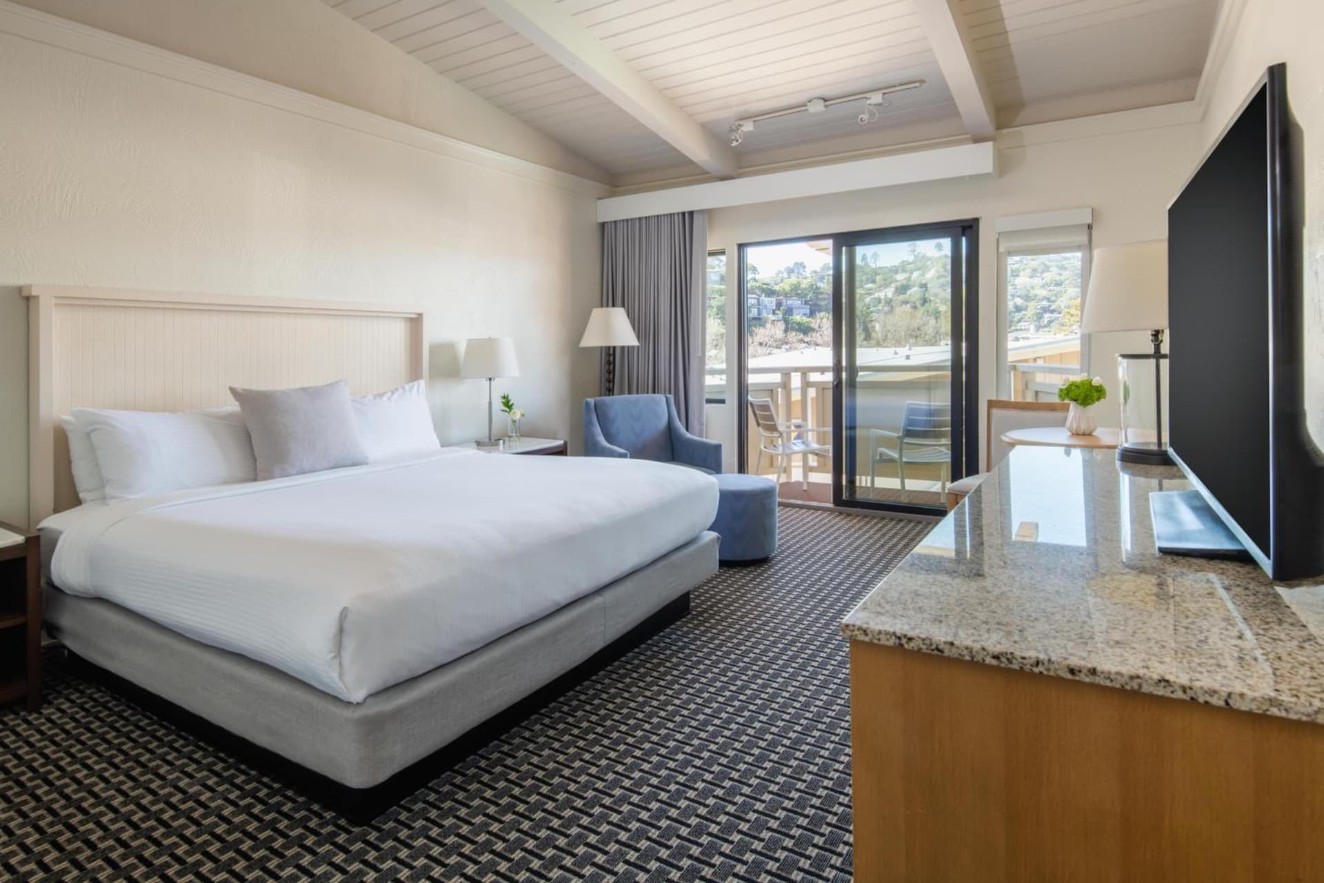 The Lodge at Tiburon property views in Tiburon, CA — gallery photo 3
