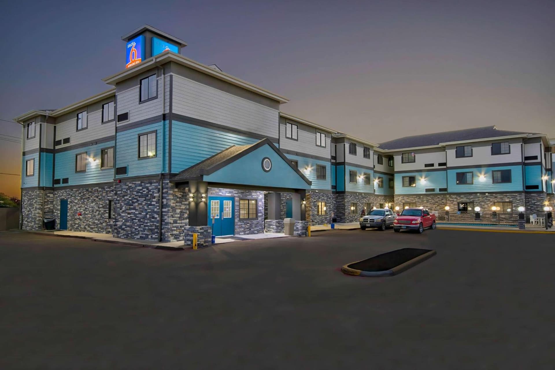 Studio 6-Port Arthur, TX - SE exterior or lobby in Port Arthur, TX — main listing photo