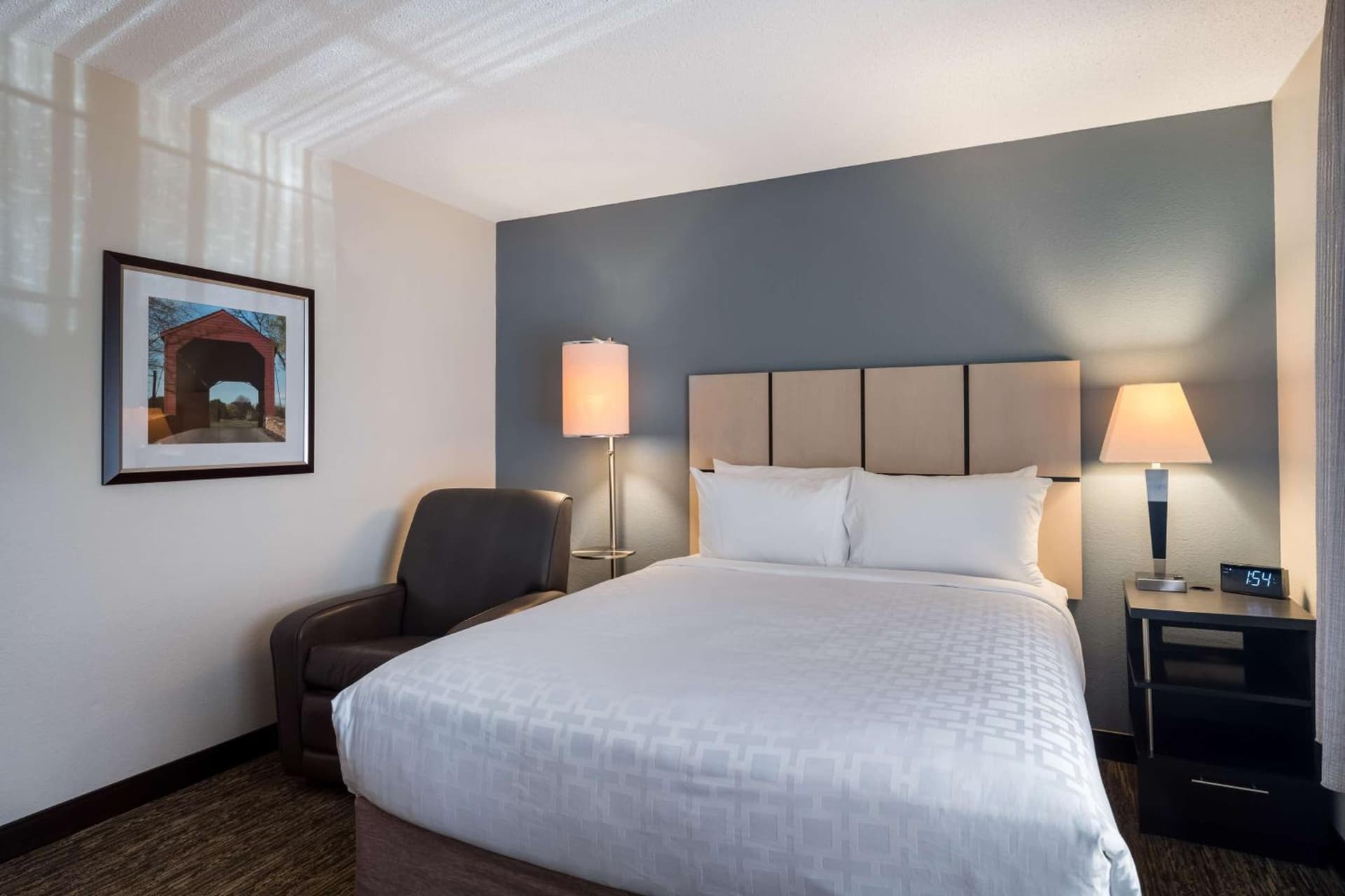 Sonesta Simply Suites Boston Burlington gallery photo in Burlington — image 15