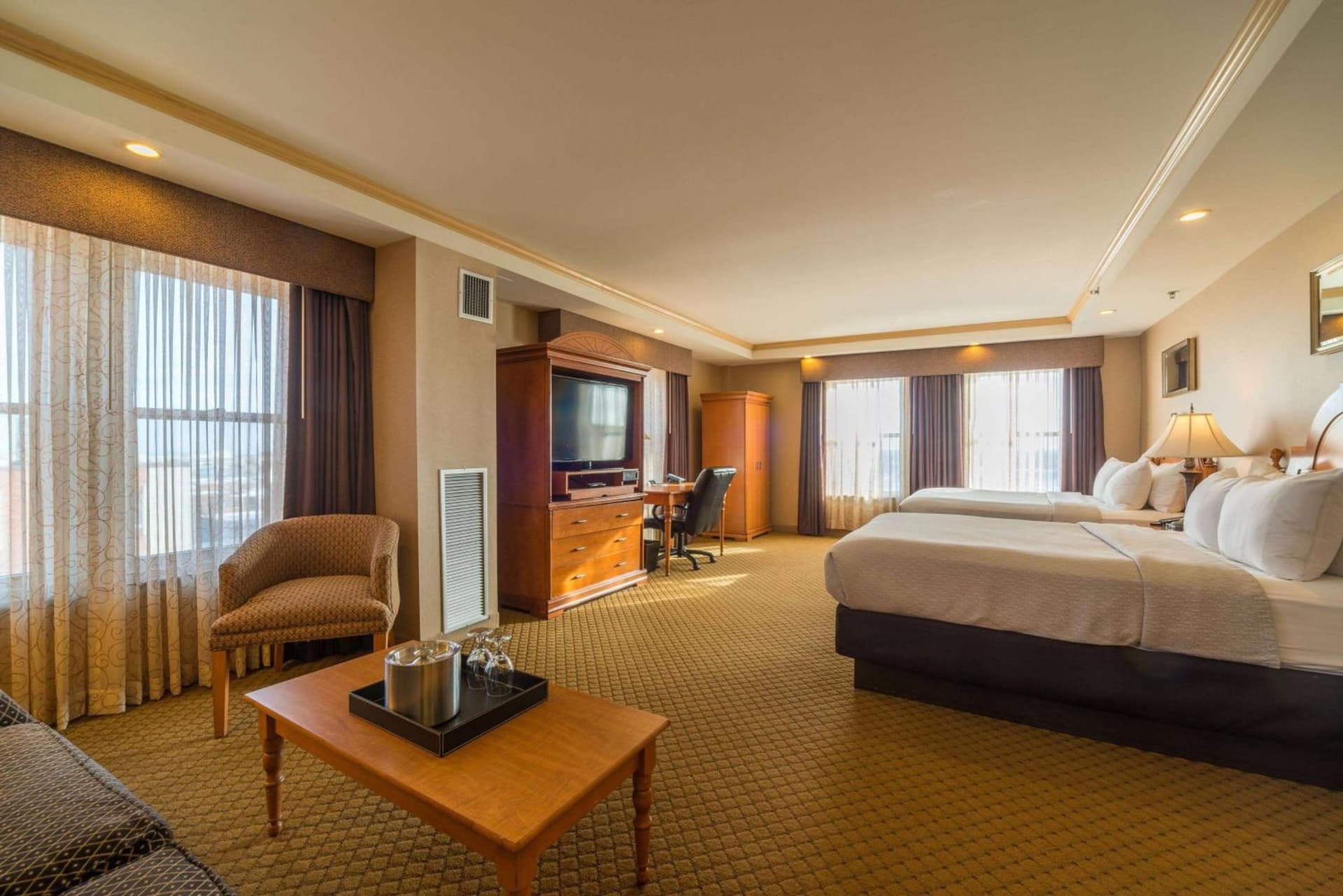 Ambassador Hotel Milwaukee, Trademark Collection by Wyndham gallery photo in Milwaukee, WI — image 12