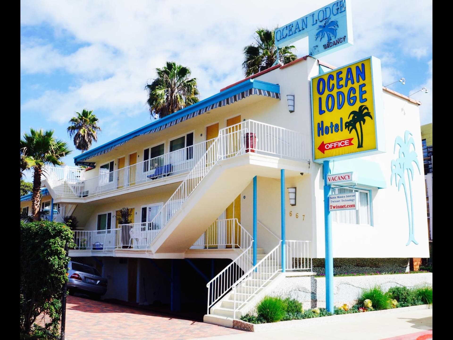 Ocean Lodge Santa Monica Beach Hotel featured exterior or lobby in Los Angeles, CA — similar hotel