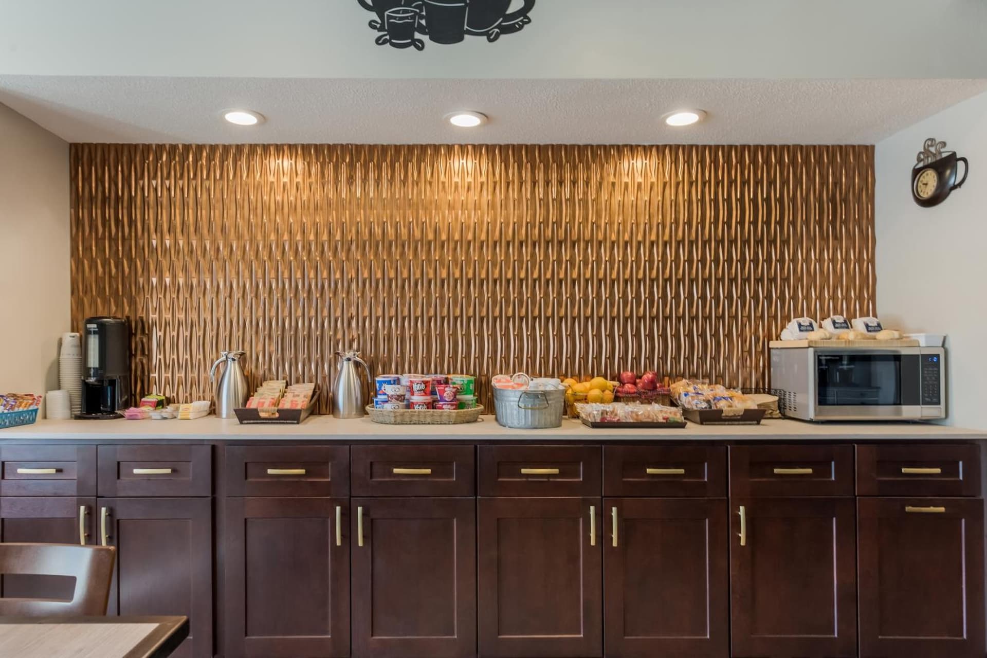 SureStay Plus Hotel by Best Western Highland Poughkeepsie gallery photo in Highland, NY — image 12