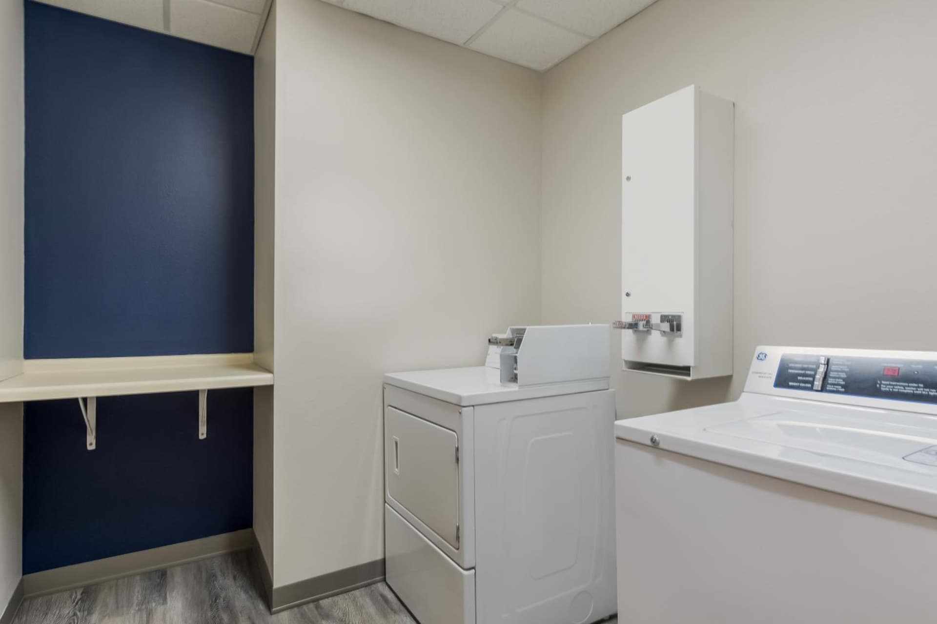 SureStay Plus Hotel by Best Western Highland Poughkeepsie gallery photo in Highland, NY — image 10