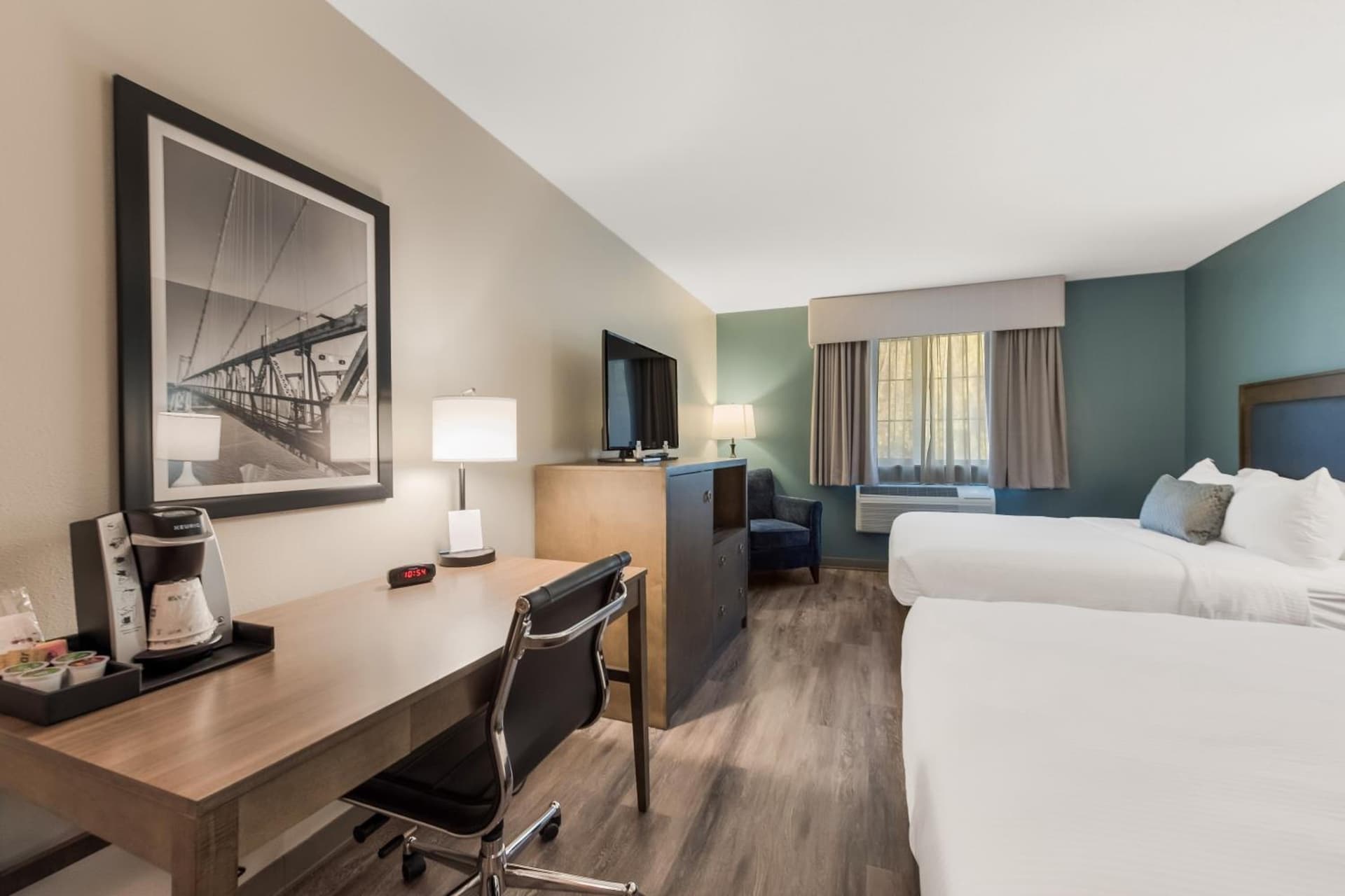 SureStay Plus Hotel by Best Western Highland Poughkeepsie gallery photo in Highland, NY — image 8