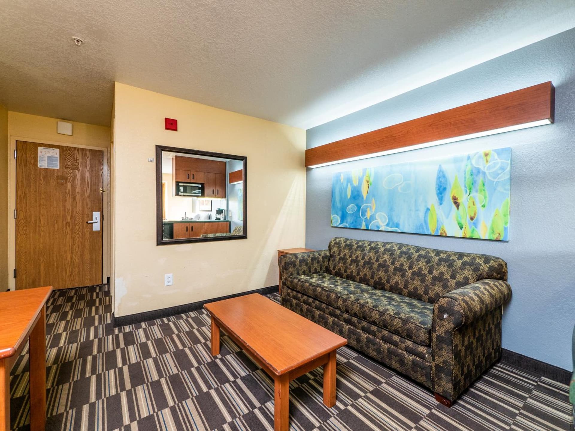 Microtel Inn and Suites Ocala interior in Ocala, FL — gallery photo 2