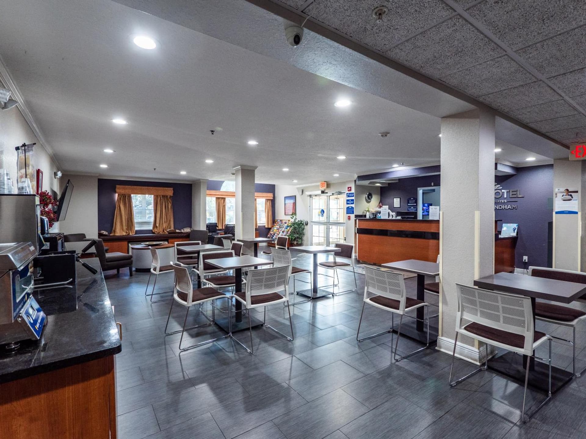 Microtel Inn and Suites Ocala gallery photo in Ocala, FL — image 13