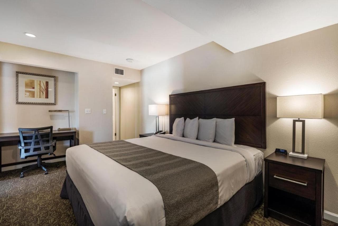 Chase Suite El Paso gallery photo in El Paso, TX — image 13