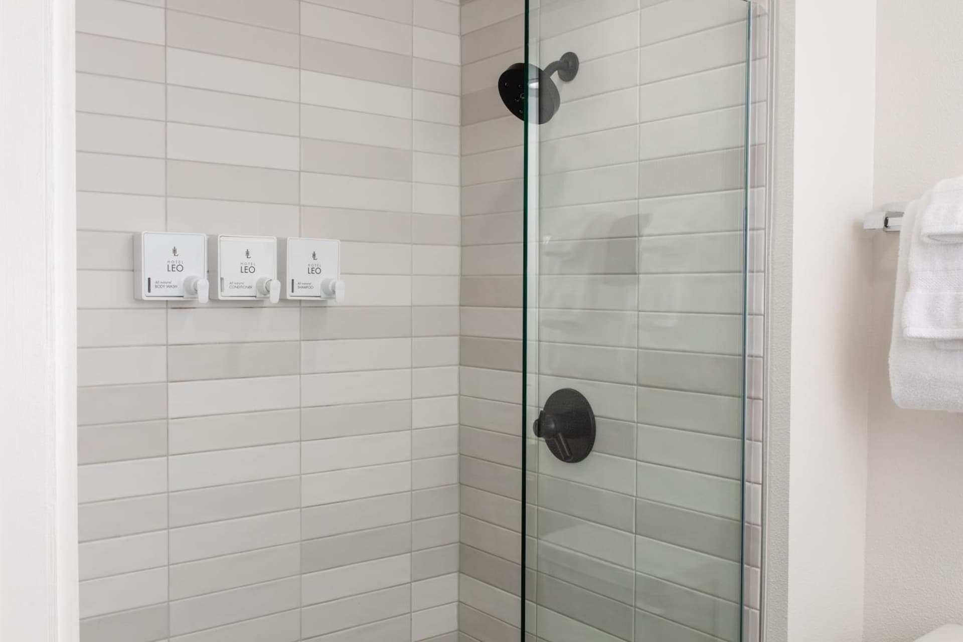 Hotel Leo gallery photo in Bellingham, WA — image 41
