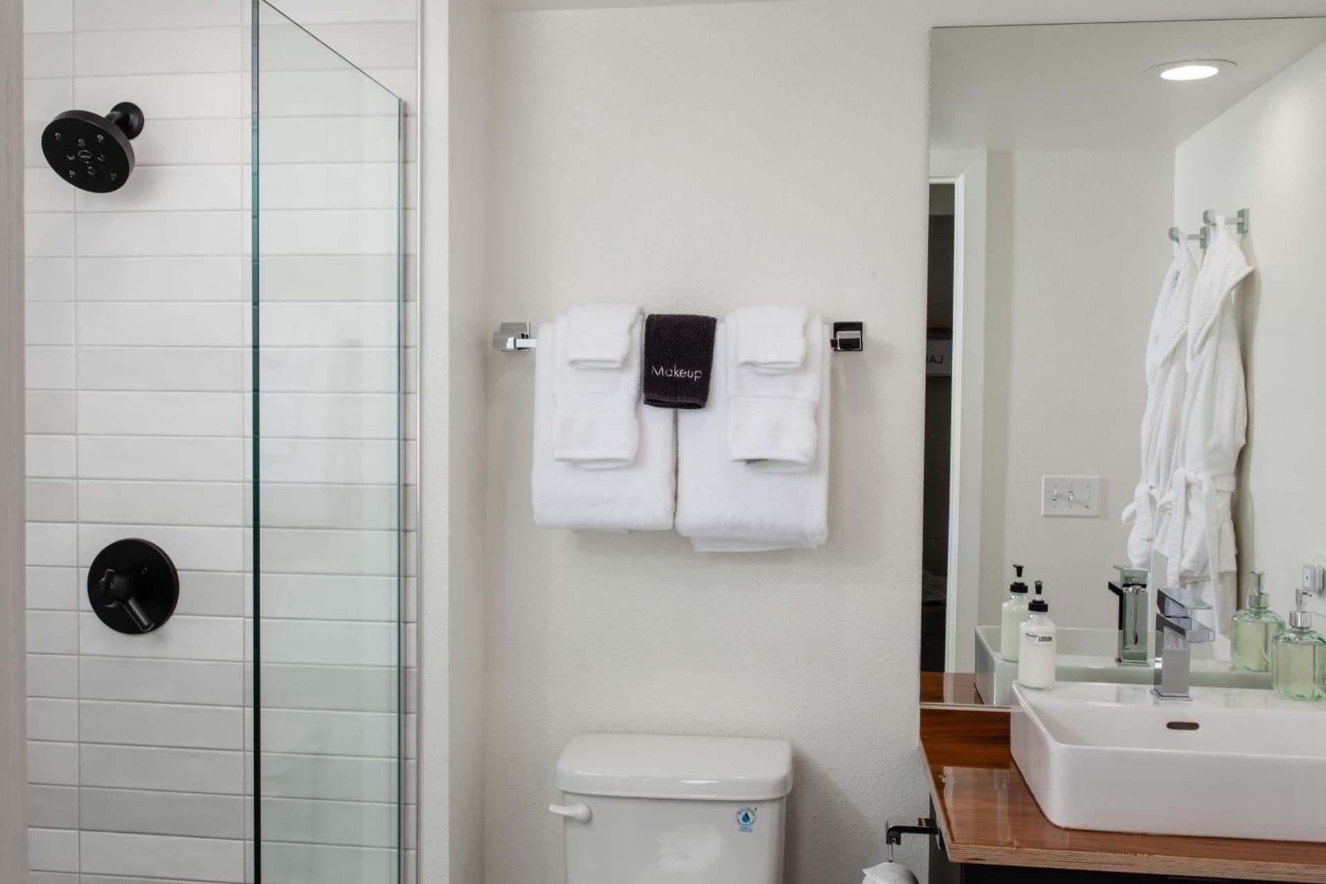 Hotel Leo gallery photo in Bellingham, WA — image 30