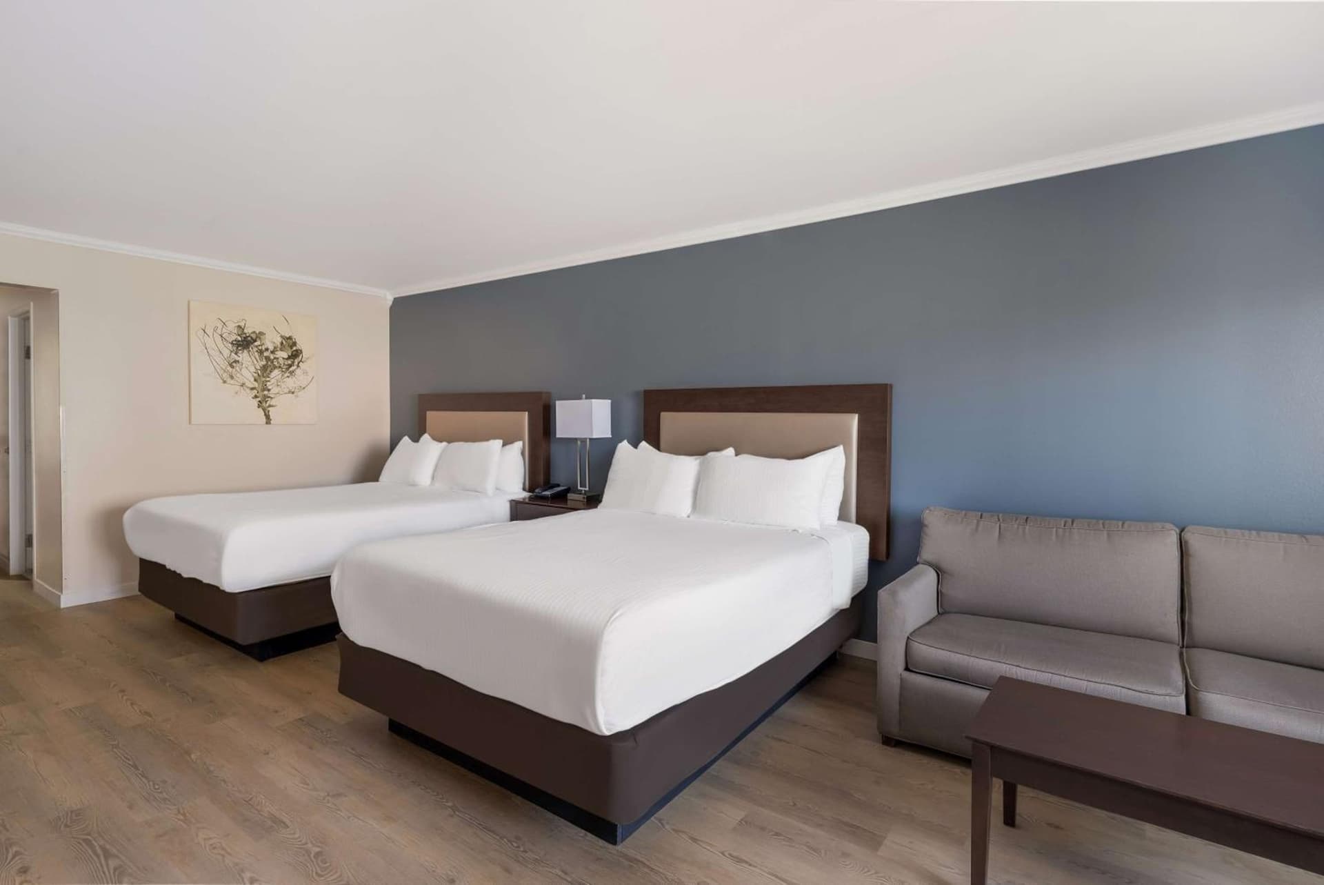 Best Western Mountain View Inn interior in Springville, UT — gallery photo 2
