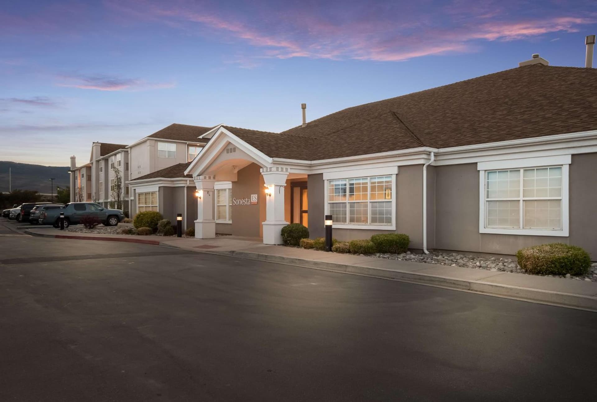 Sonesta ES Suites Reno featured exterior or lobby in Reno, NV — similar hotel
