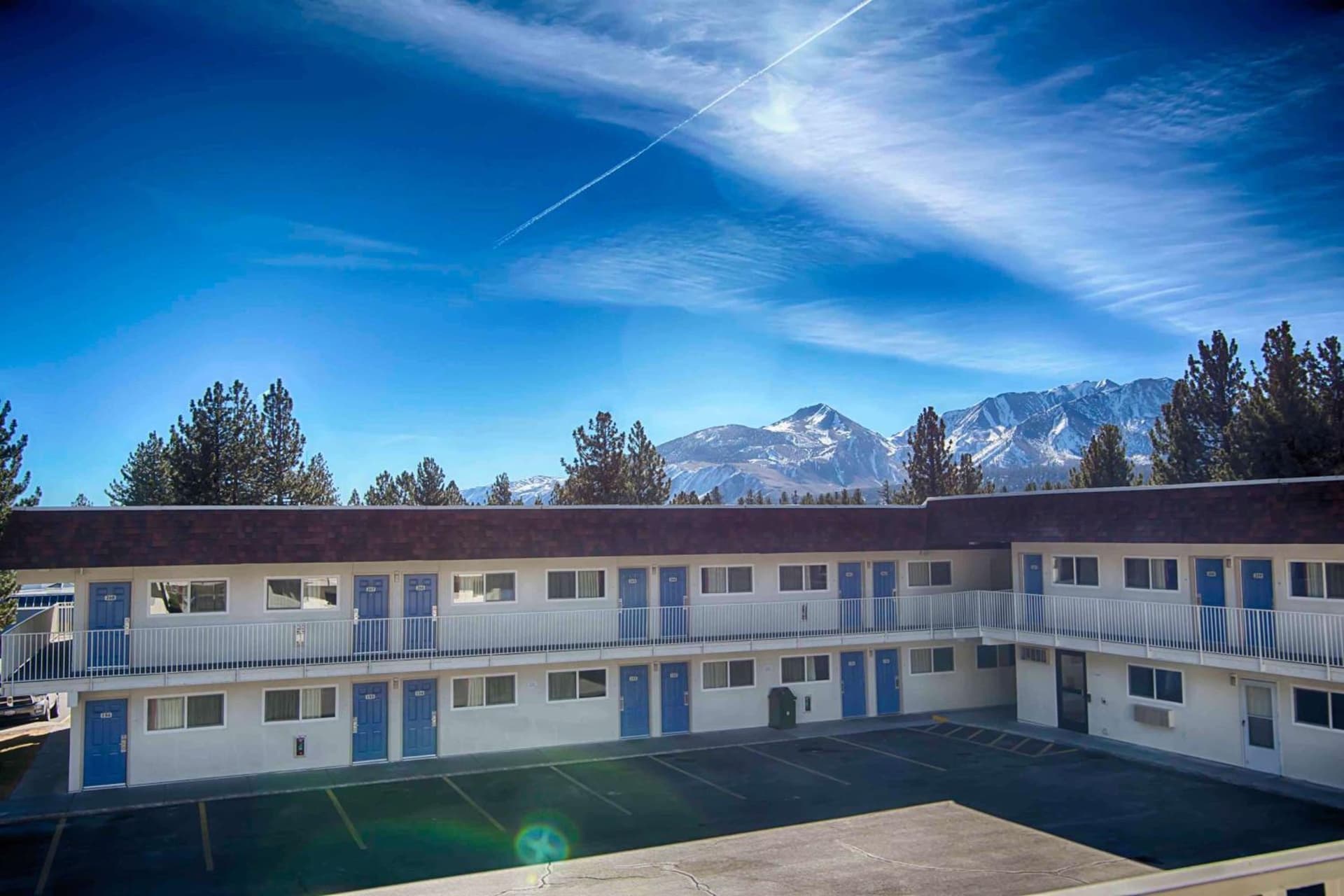 Motel 6-Mammoth Lakes, CA interior in Mammoth Lakes, CA — gallery photo 2