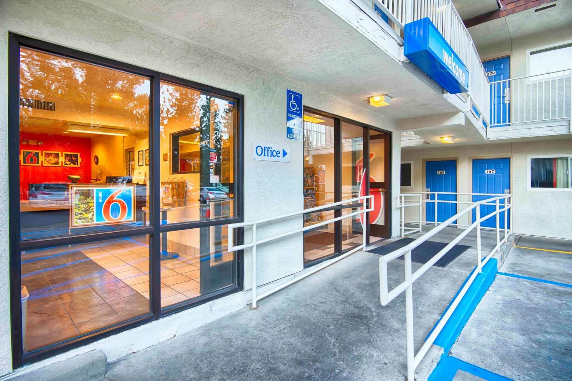Motel 6-Mammoth Lakes, CA property views in Mammoth Lakes, CA — gallery photo 3