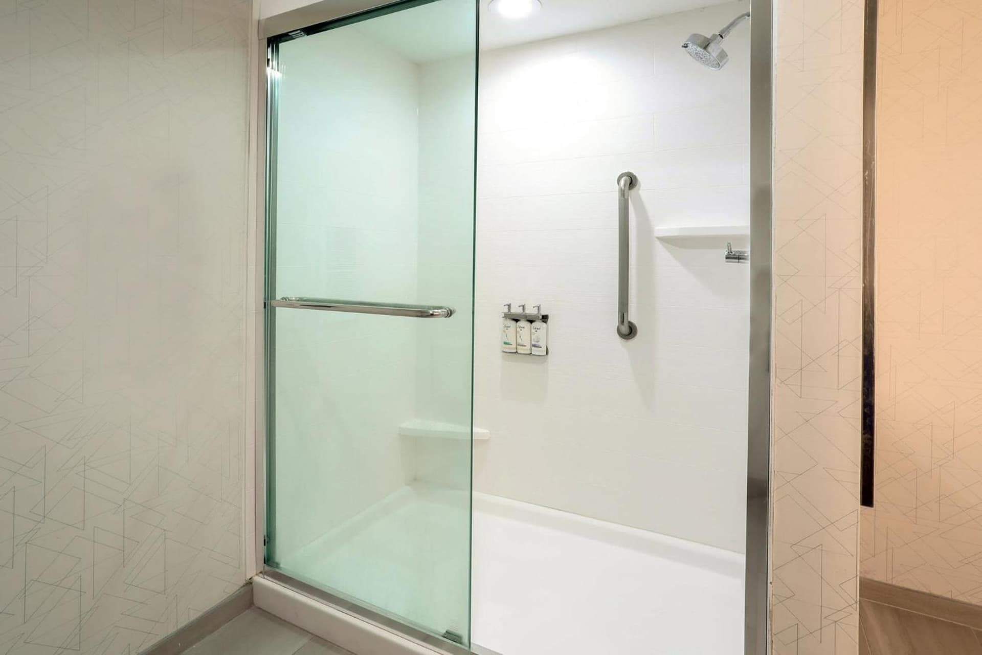 Holiday Inn Express Hotel & Suites Dover by IHG gallery photo in Dover, DE — image 9