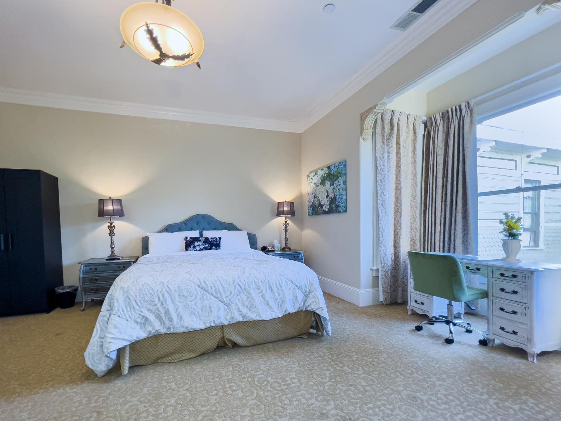 Chateau Coralini interior in Salinas, CA — gallery photo 2