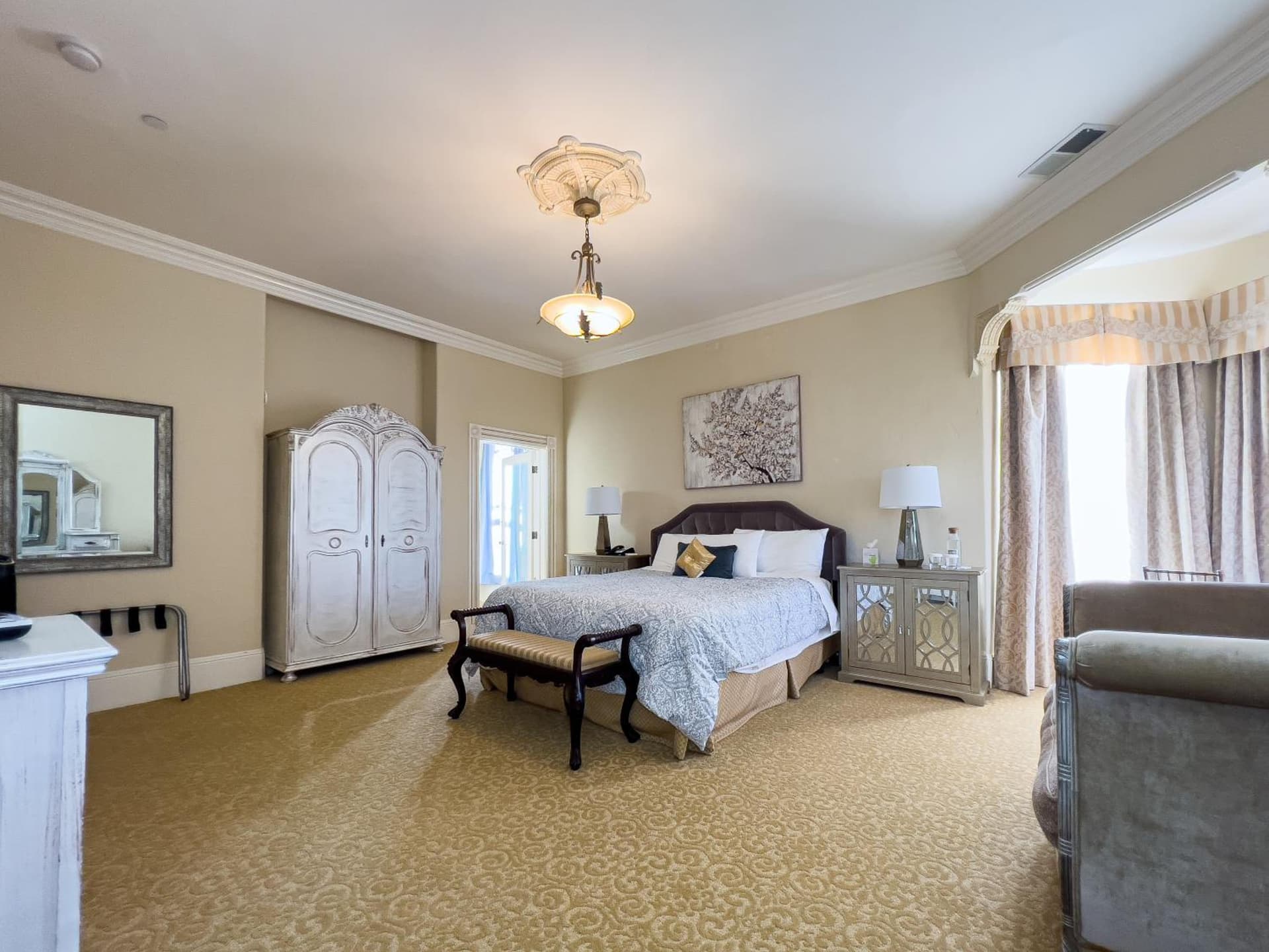 Chateau Coralini gallery photo in Salinas, CA — image 53