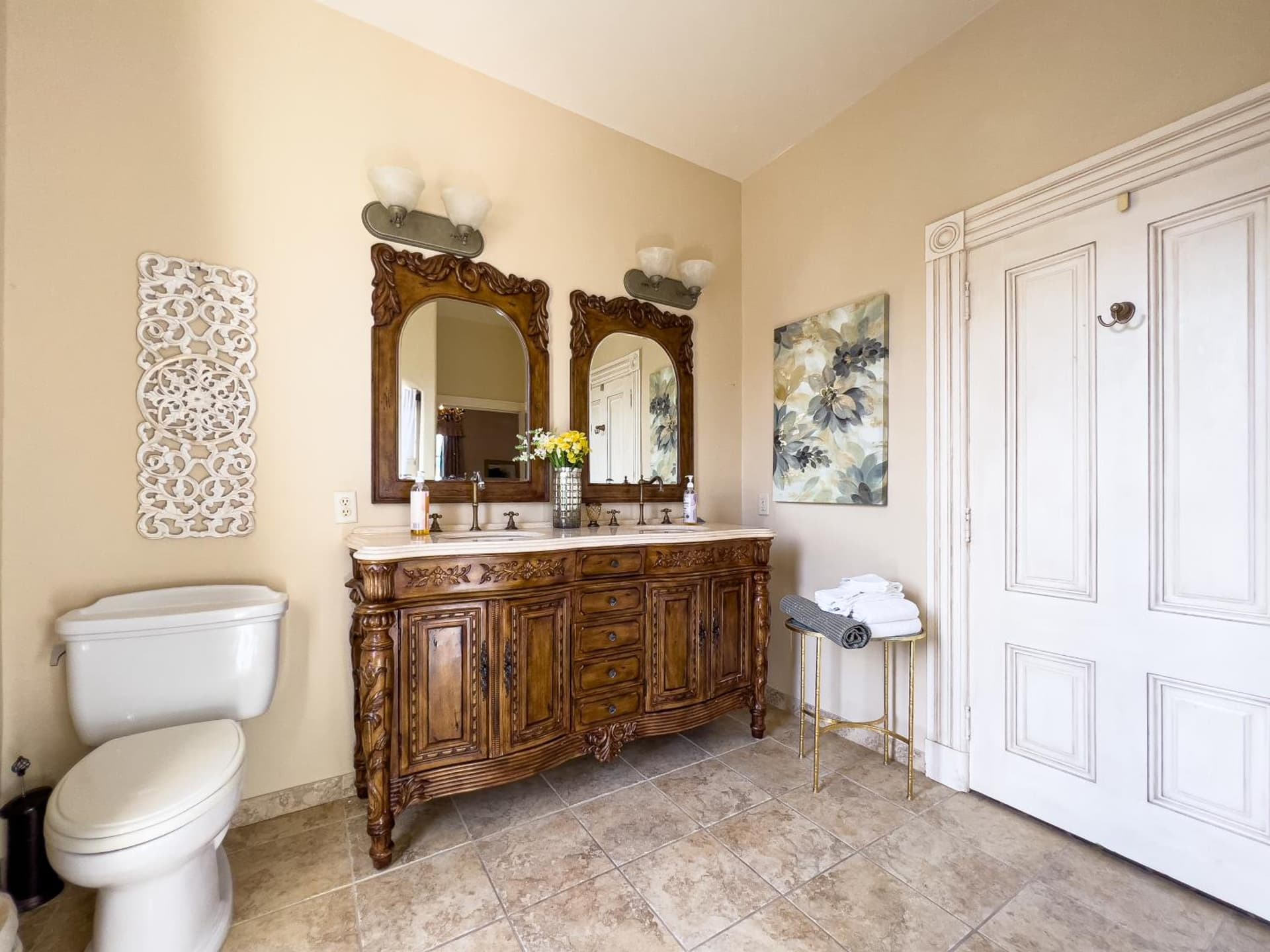 Chateau Coralini gallery photo in Salinas, CA — image 37
