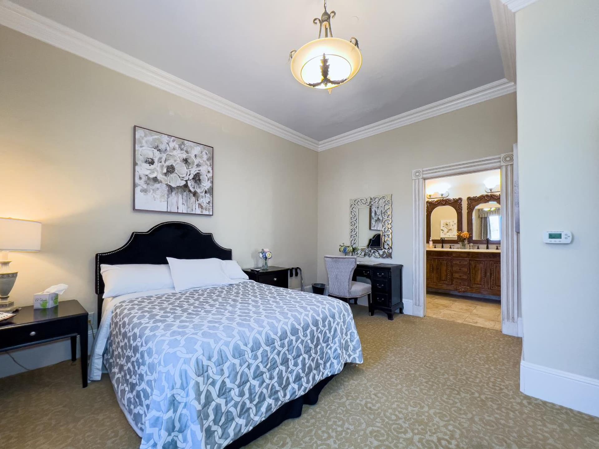 Chateau Coralini gallery photo in Salinas, CA — image 94