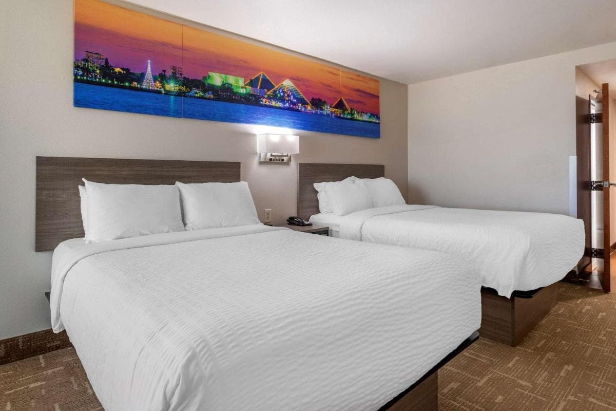 Clarion Pointe Galveston Seawall gallery photo in Galveston, TX — image 36