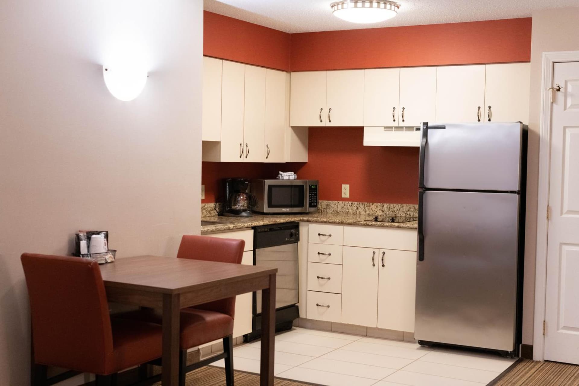 Hawthorn Suites by Wyndham Erie gallery photo in Erie, PA — image 39