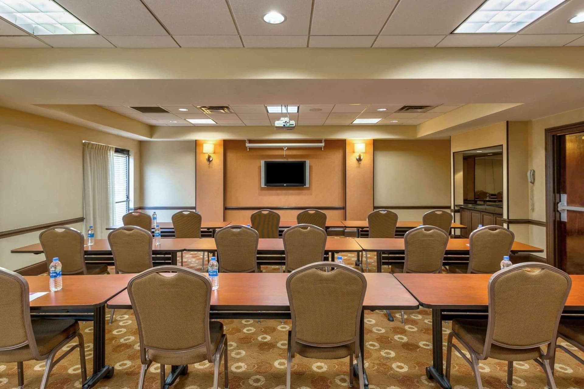Wyndham Garden Kansas City Airport gallery photo in Kansas City, KS — image 12