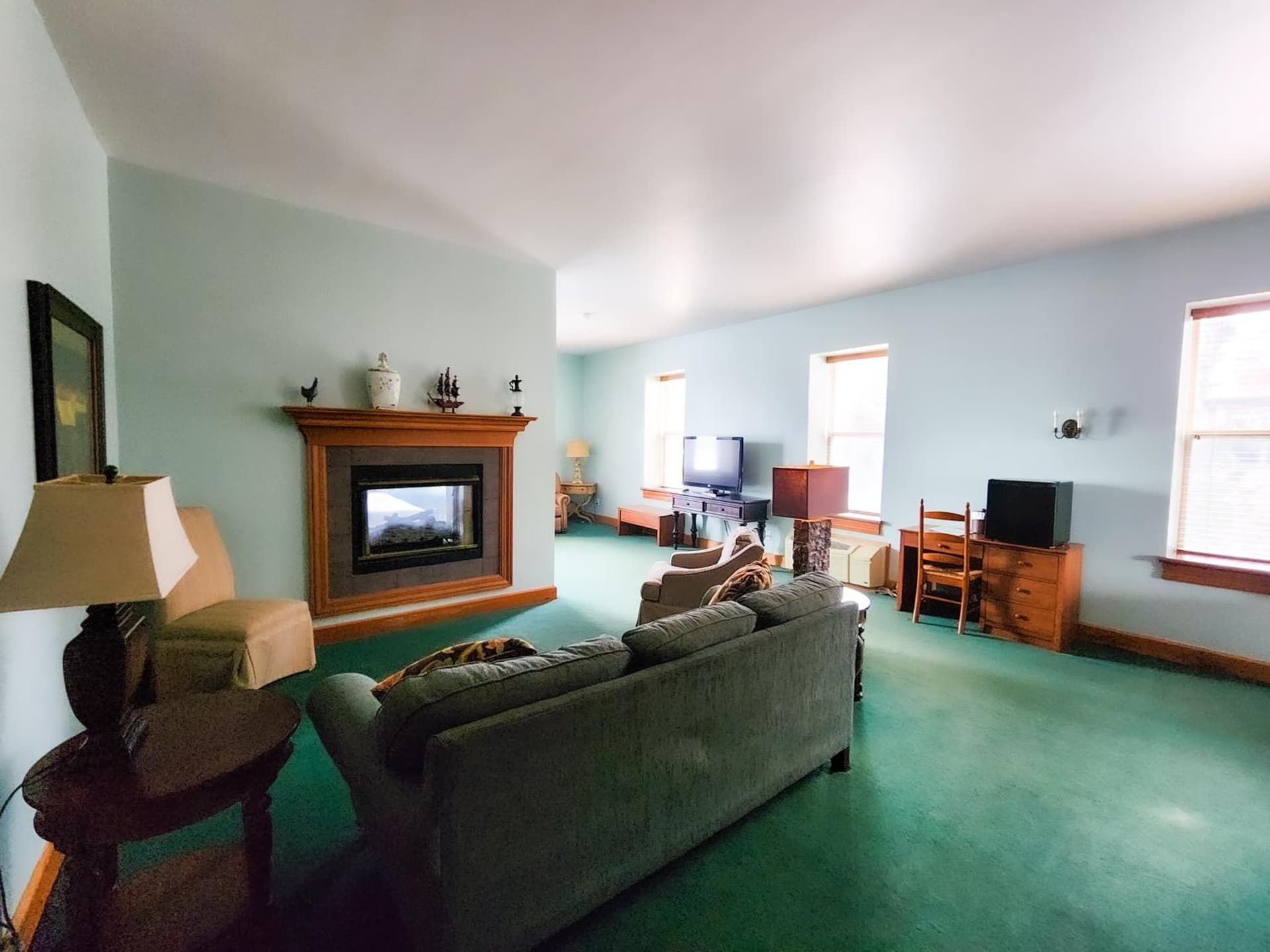 Nuks Executive Suites gallery photo in De Pere, WI — image 12