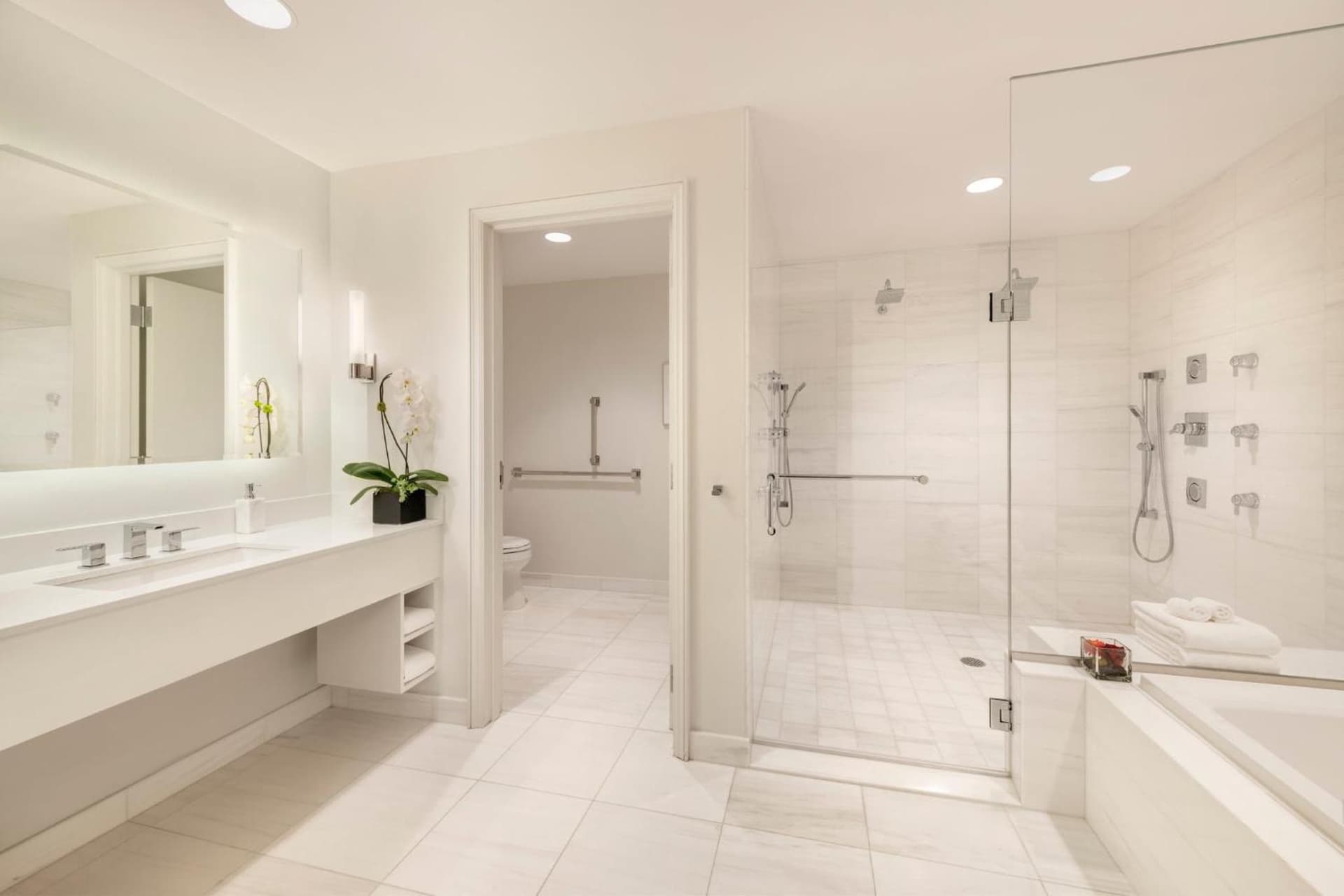 InterContinental Cleveland by IHG gallery photo in Cleveland, OH — image 76