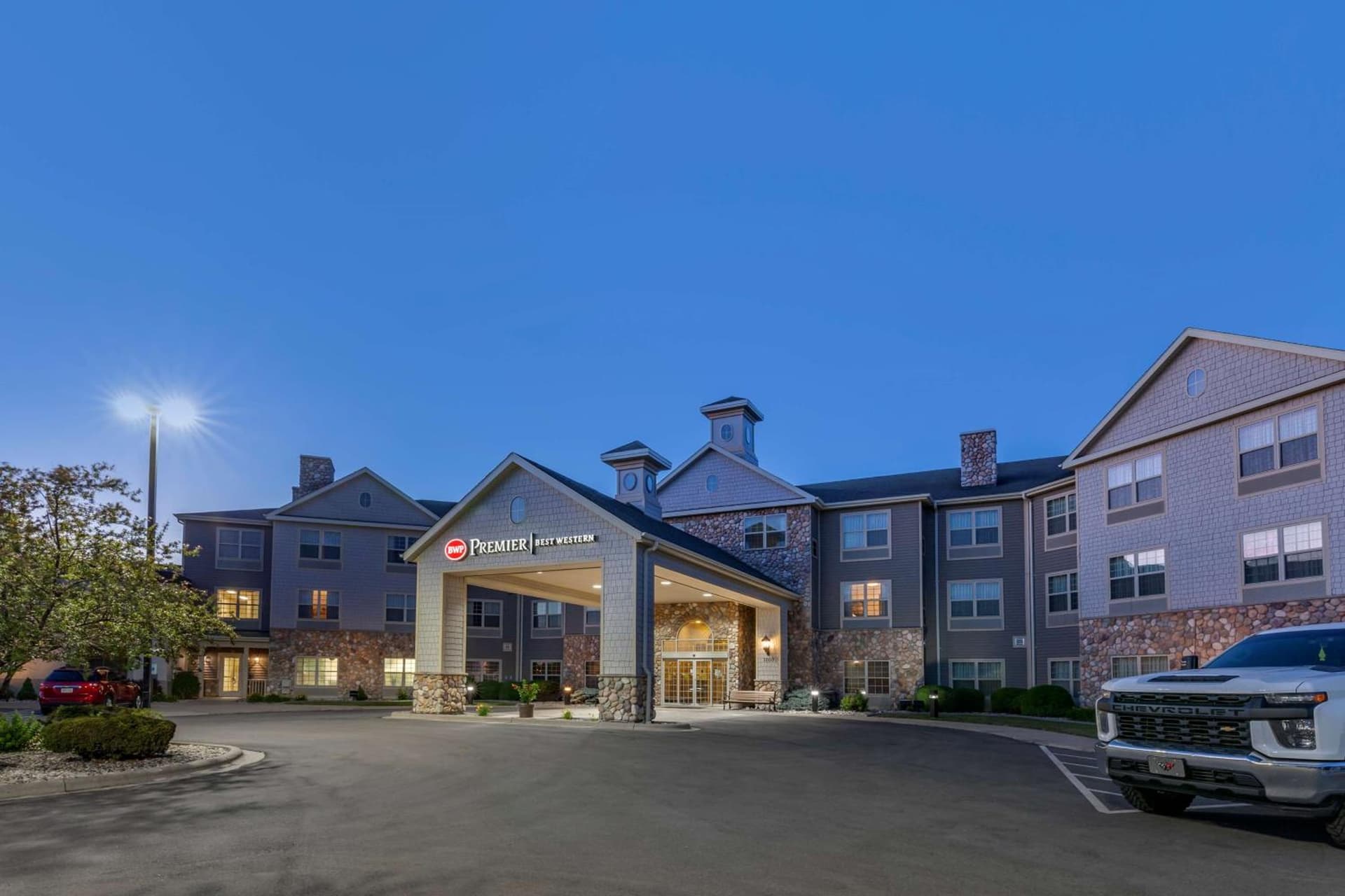 Best Western Premier Bridgewood Hotel Resort gallery photo in Neenah, WI — image 42