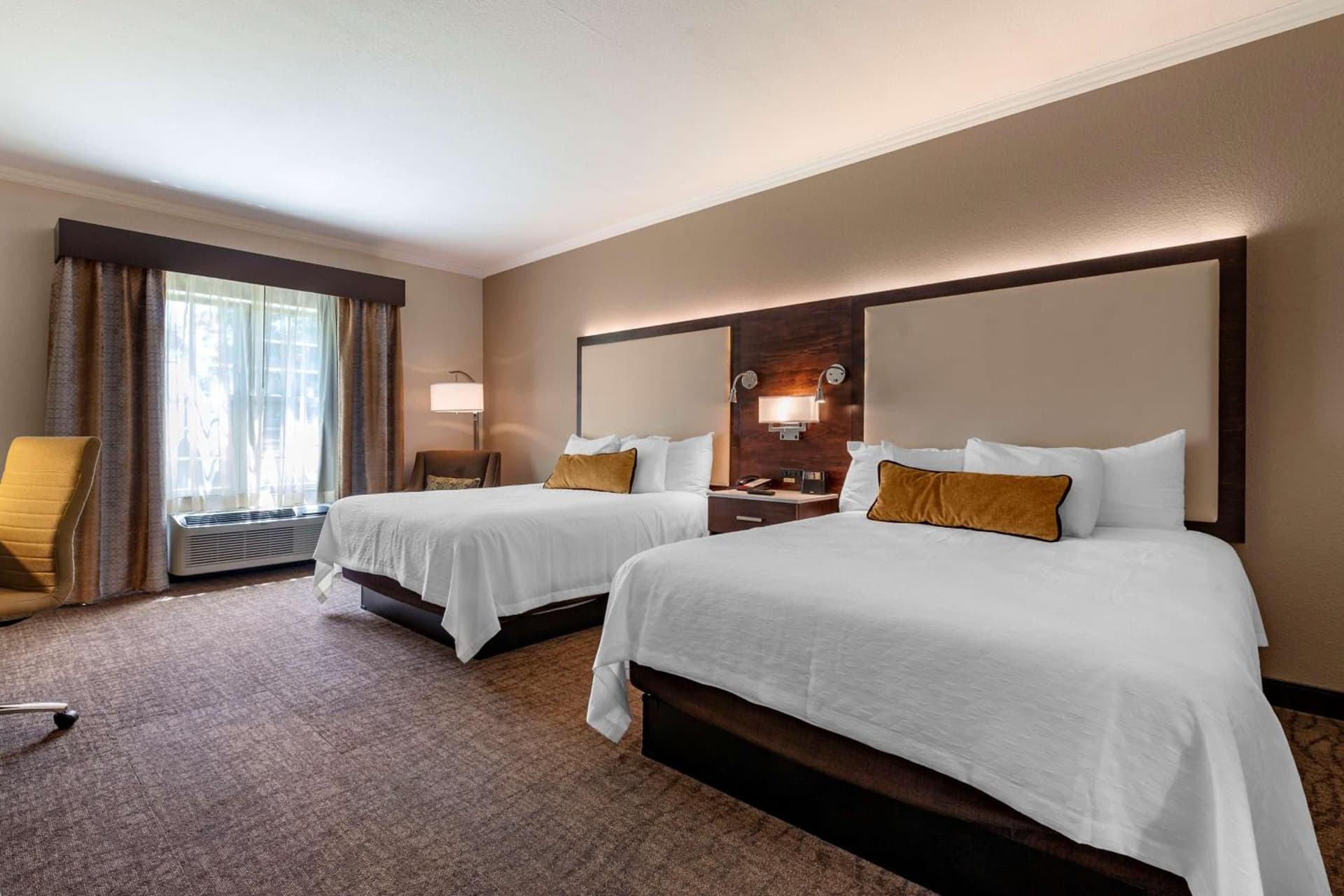 Best Western Premier Bridgewood Hotel Resort property views in Neenah, WI — gallery photo 3