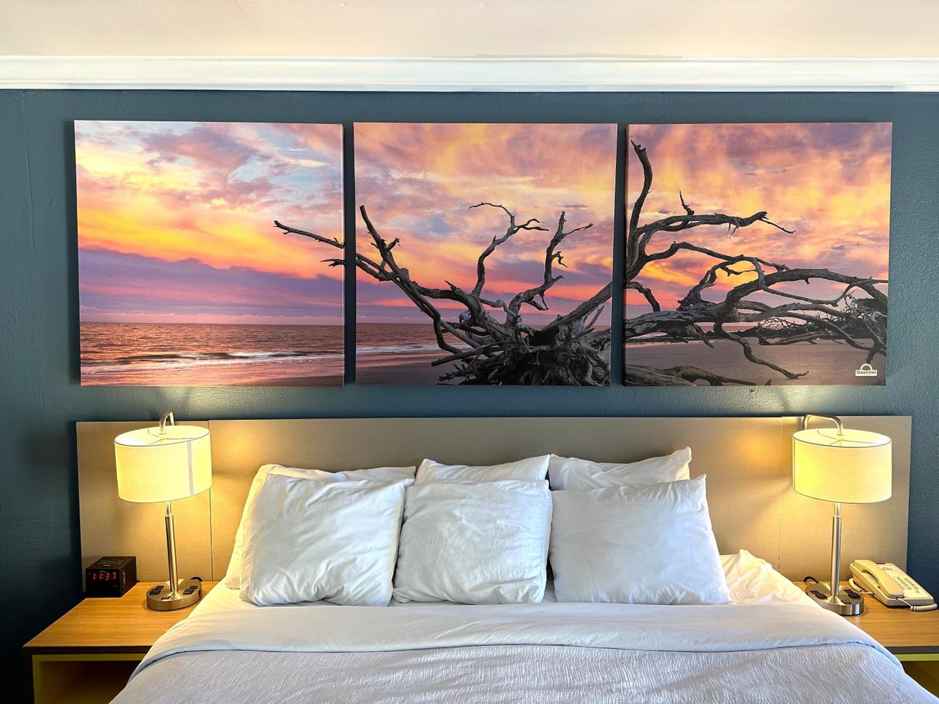 Days Inn by Wyndham Pensacola - Historic Downtown gallery photo in Pensacola, FL — image 5